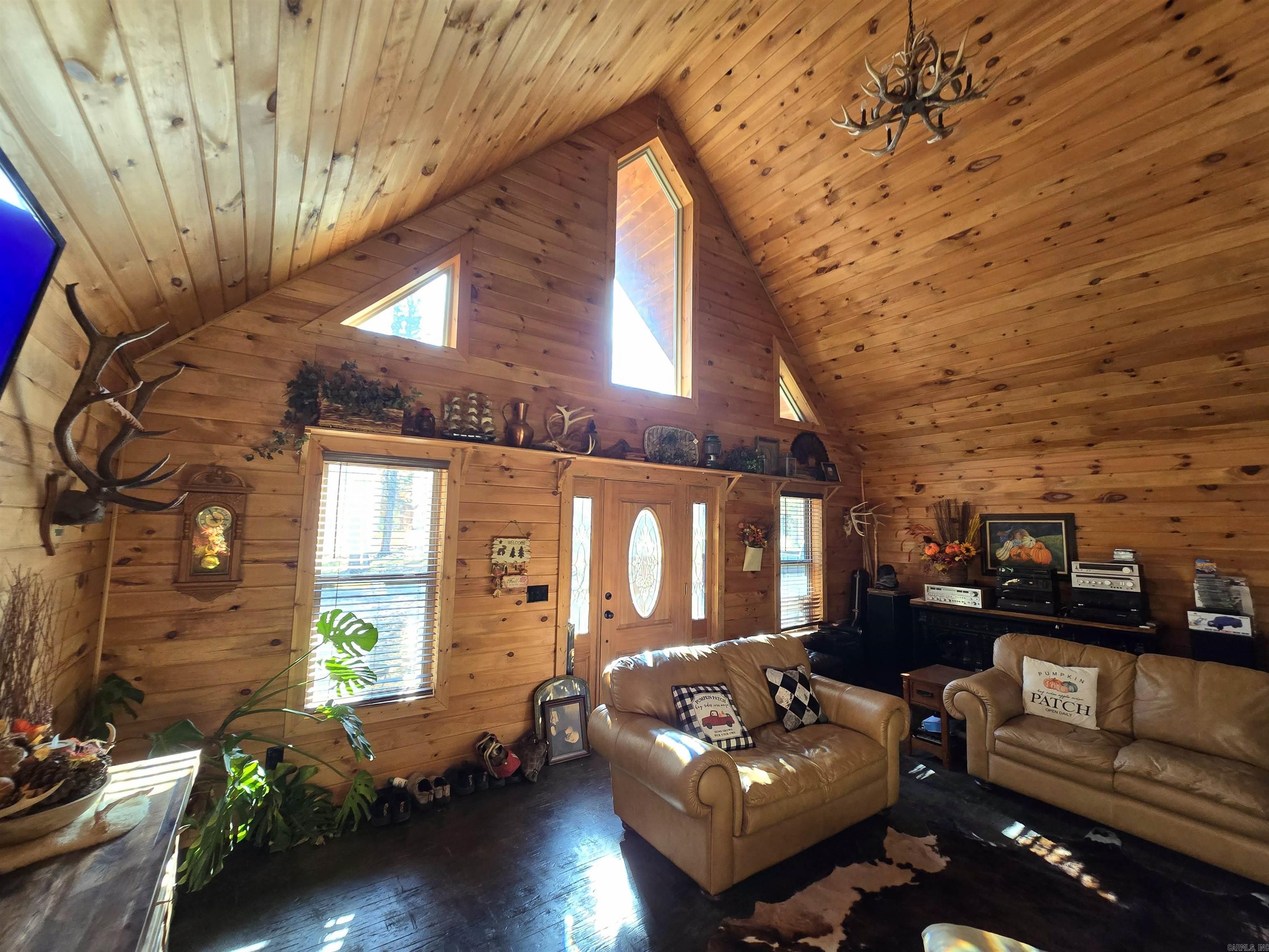 768 CR 153  Elizabeth, AR