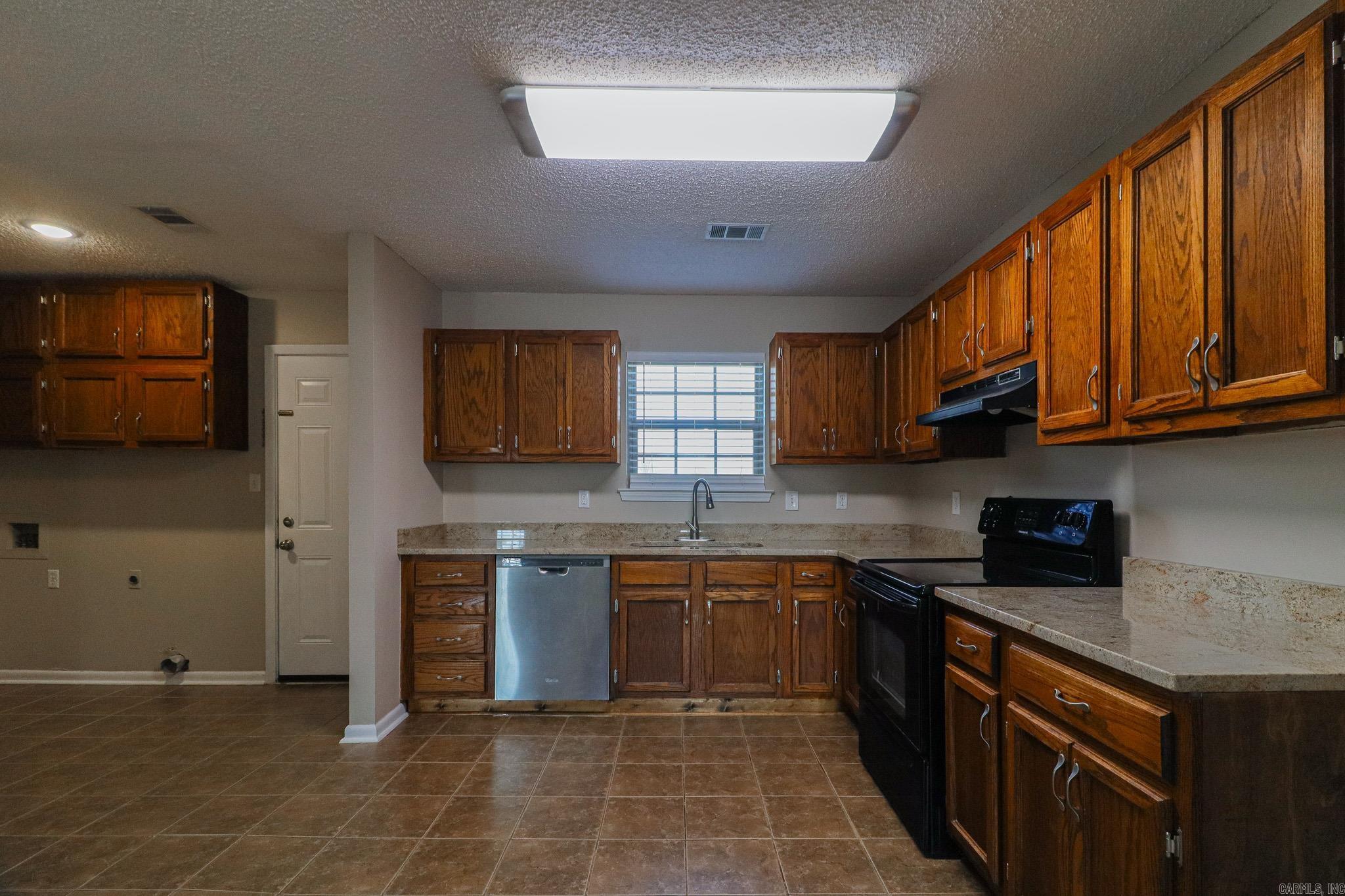 182 CR 120  Bono, AR