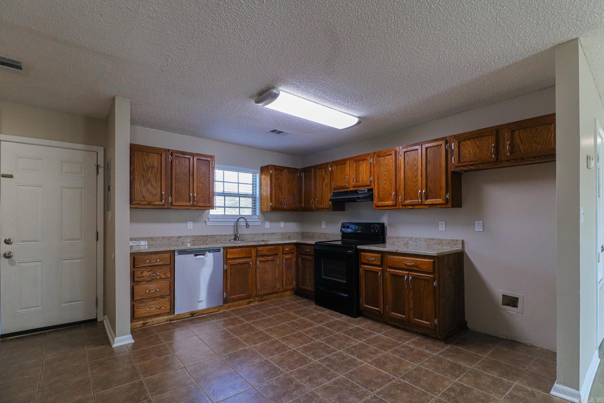 182 CR 120  Bono, AR