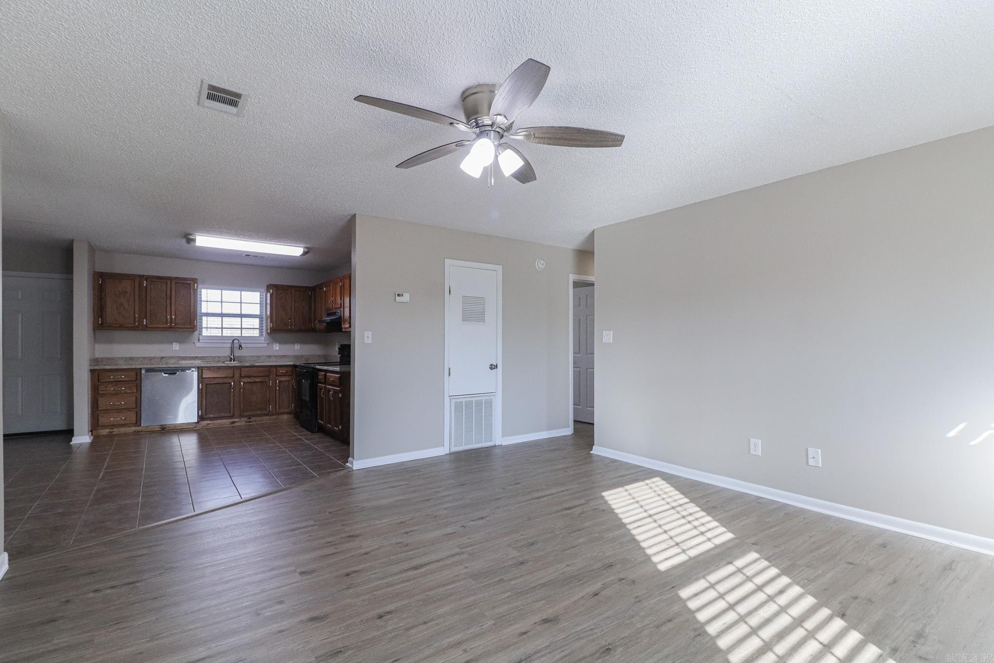 182 CR 120  Bono, AR