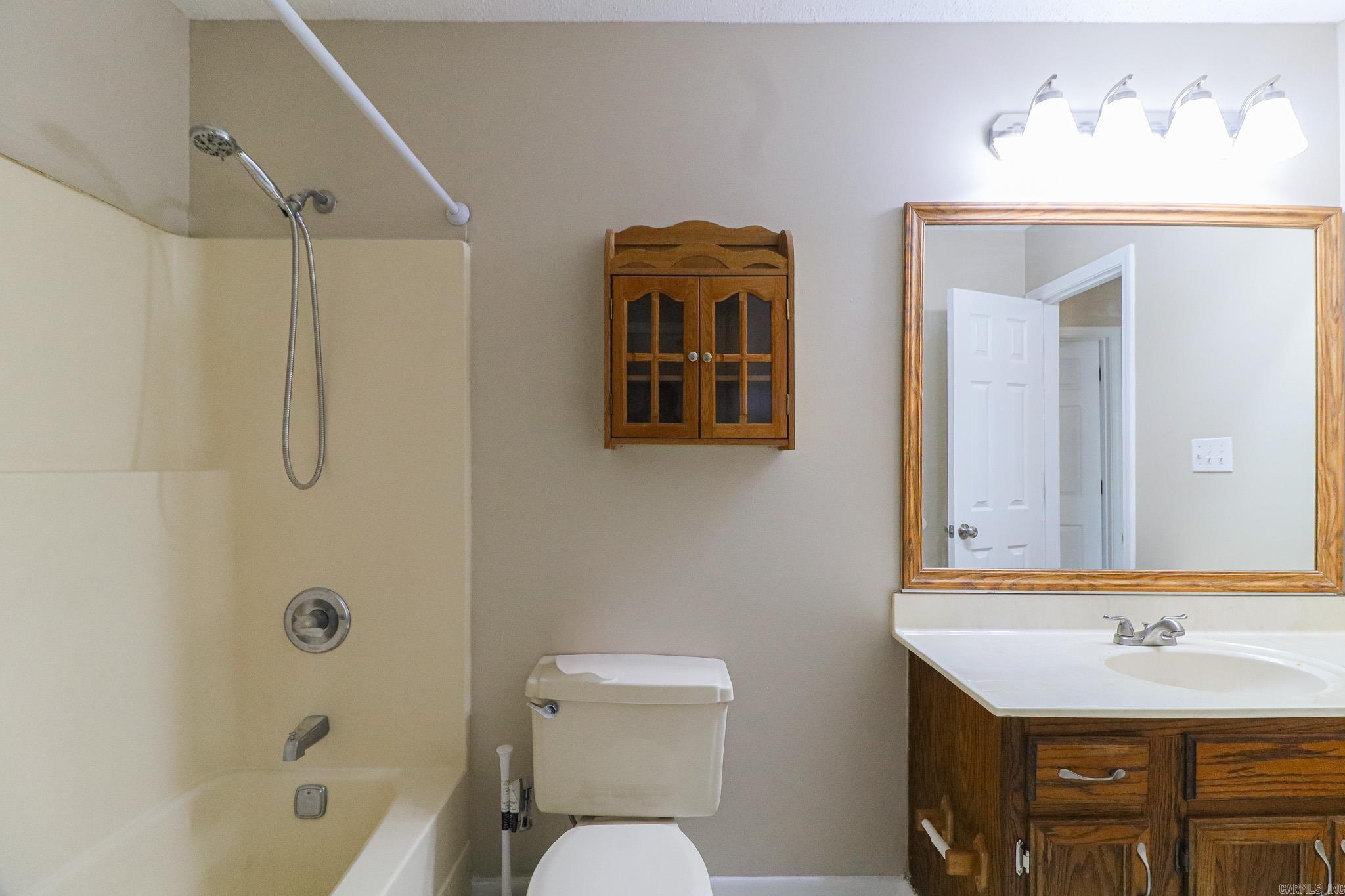 182 CR 120  Bono, AR