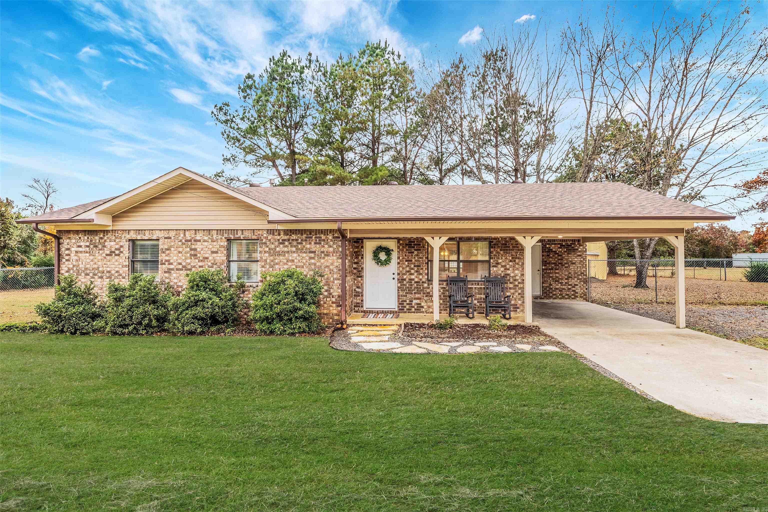 240 Huie Street  Clinton, AR