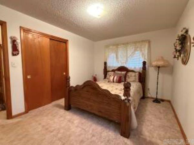 6270 White  Charlotte, AR