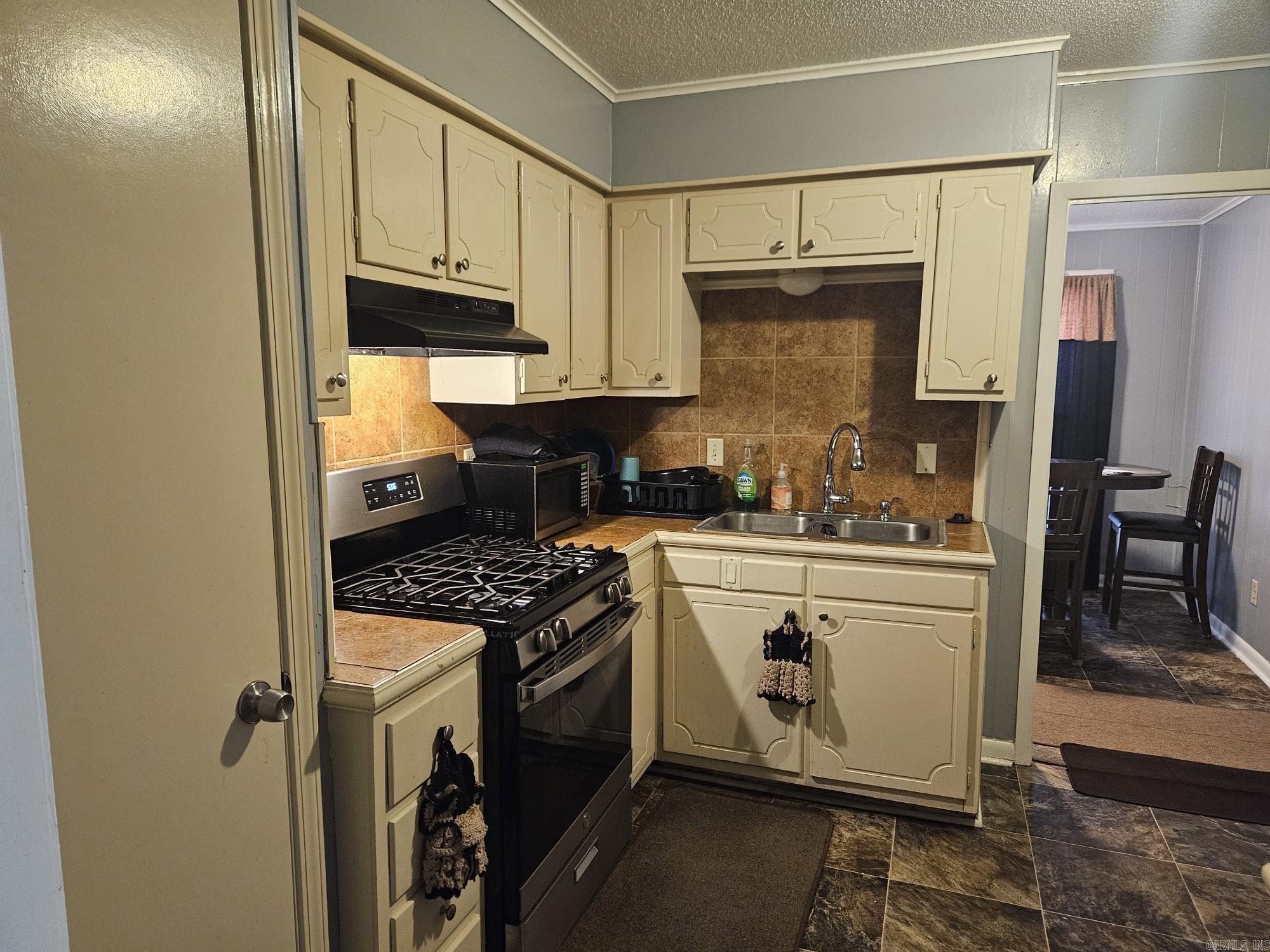 6101 Senate Drive  Little Rock, AR