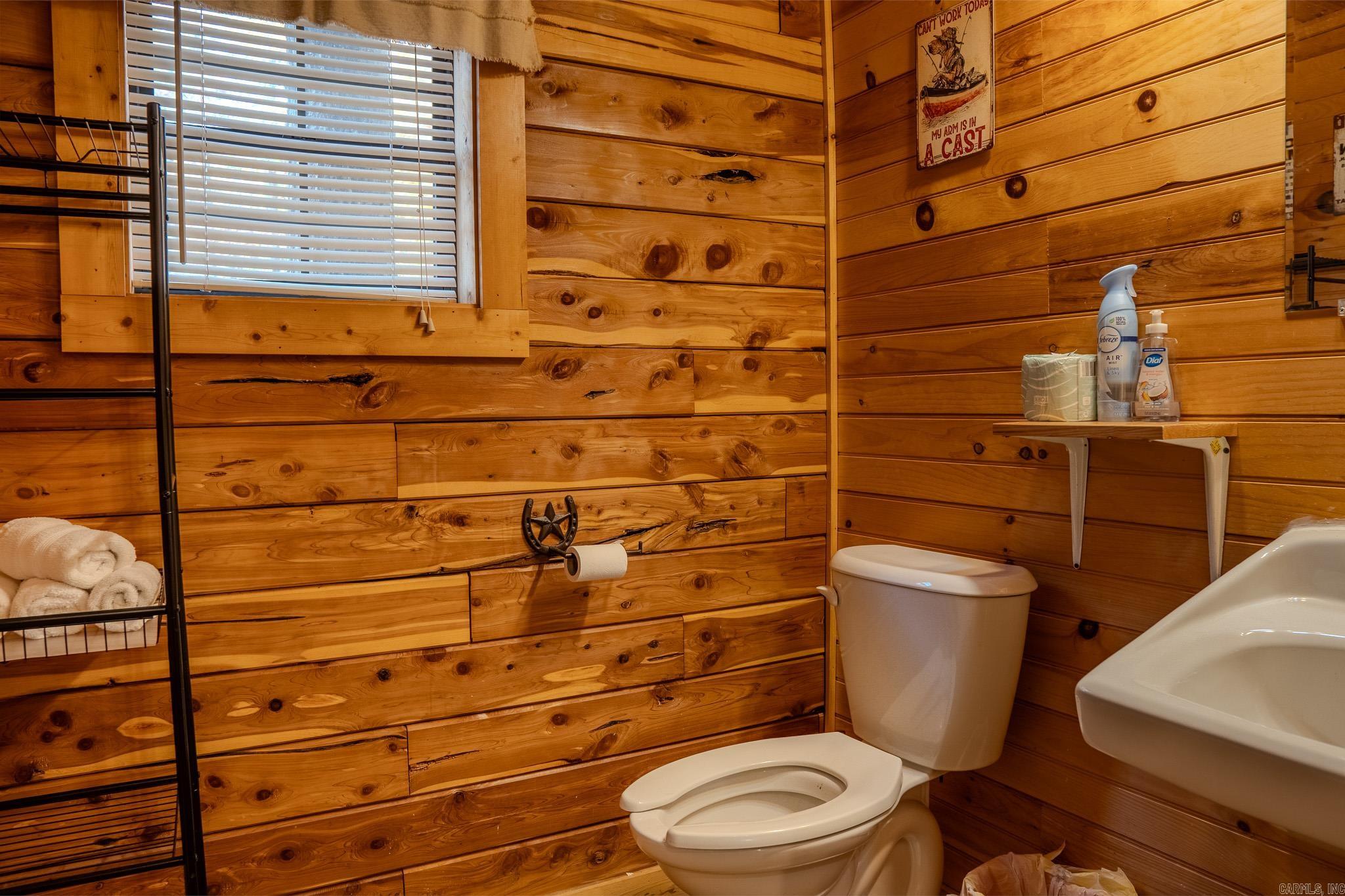 1655 N Hwy 14  Fifty-Six, AR