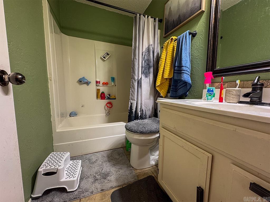 706 Bryant Meadows  Bryant, AR