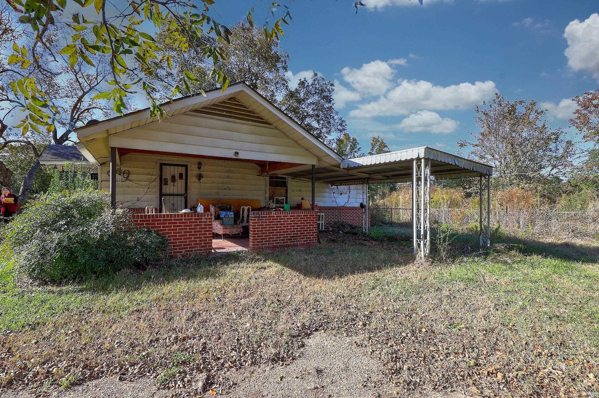 6825 Dooley Ferry Rd.  Texarkana, AR