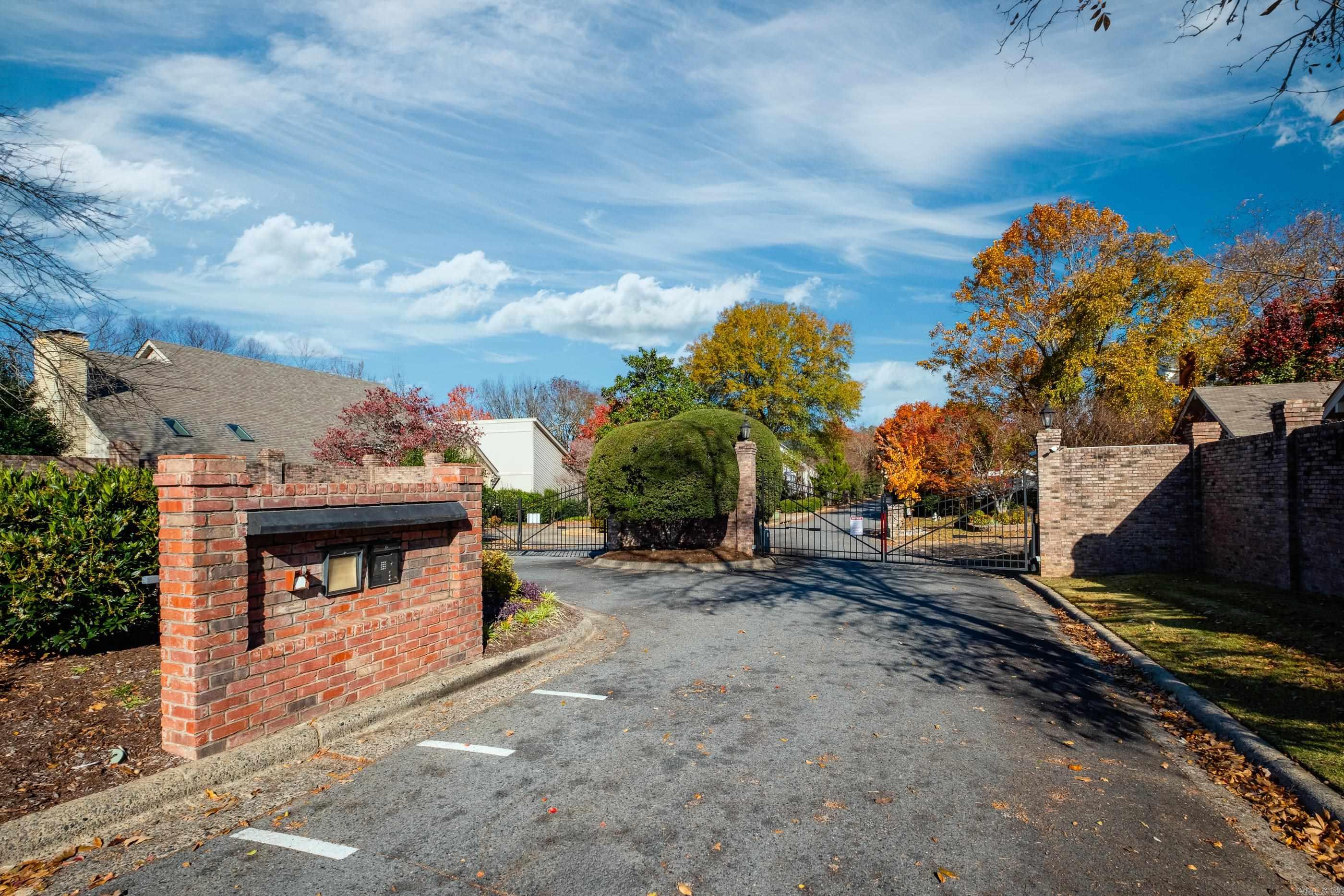 63 Valley Estates  Little Rock, AR