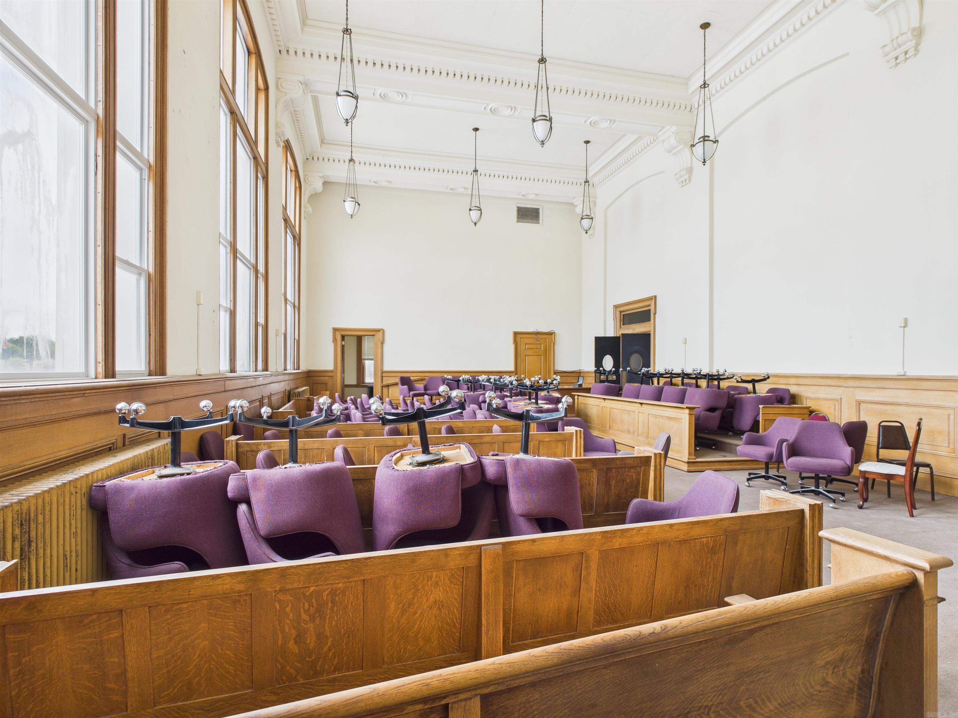 201 N Main  Harrison, AR