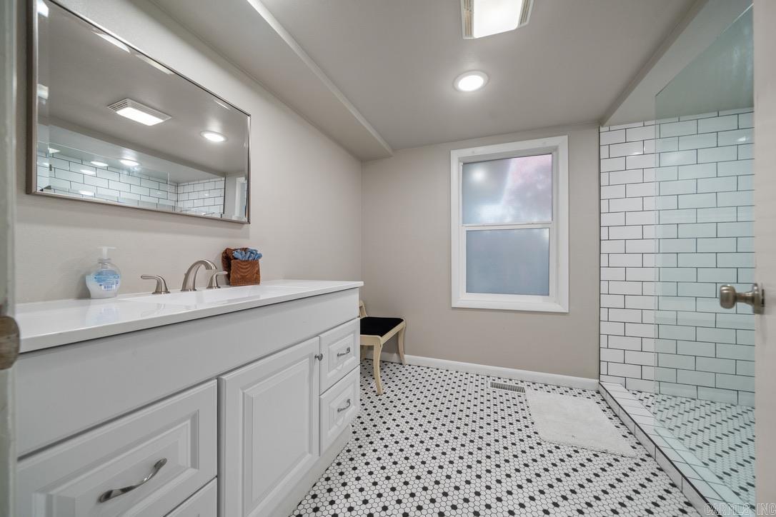 229 Long Island  Hot Springs, AR