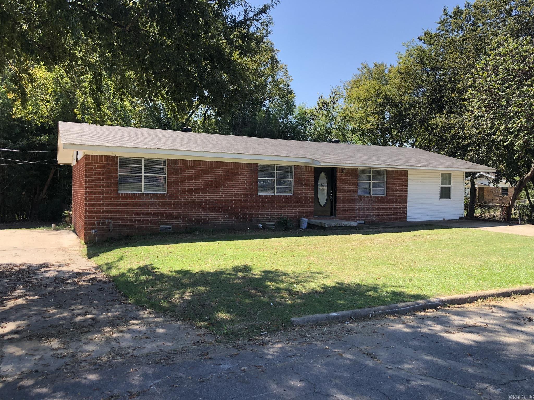 805 W Elm  Morrilton, AR