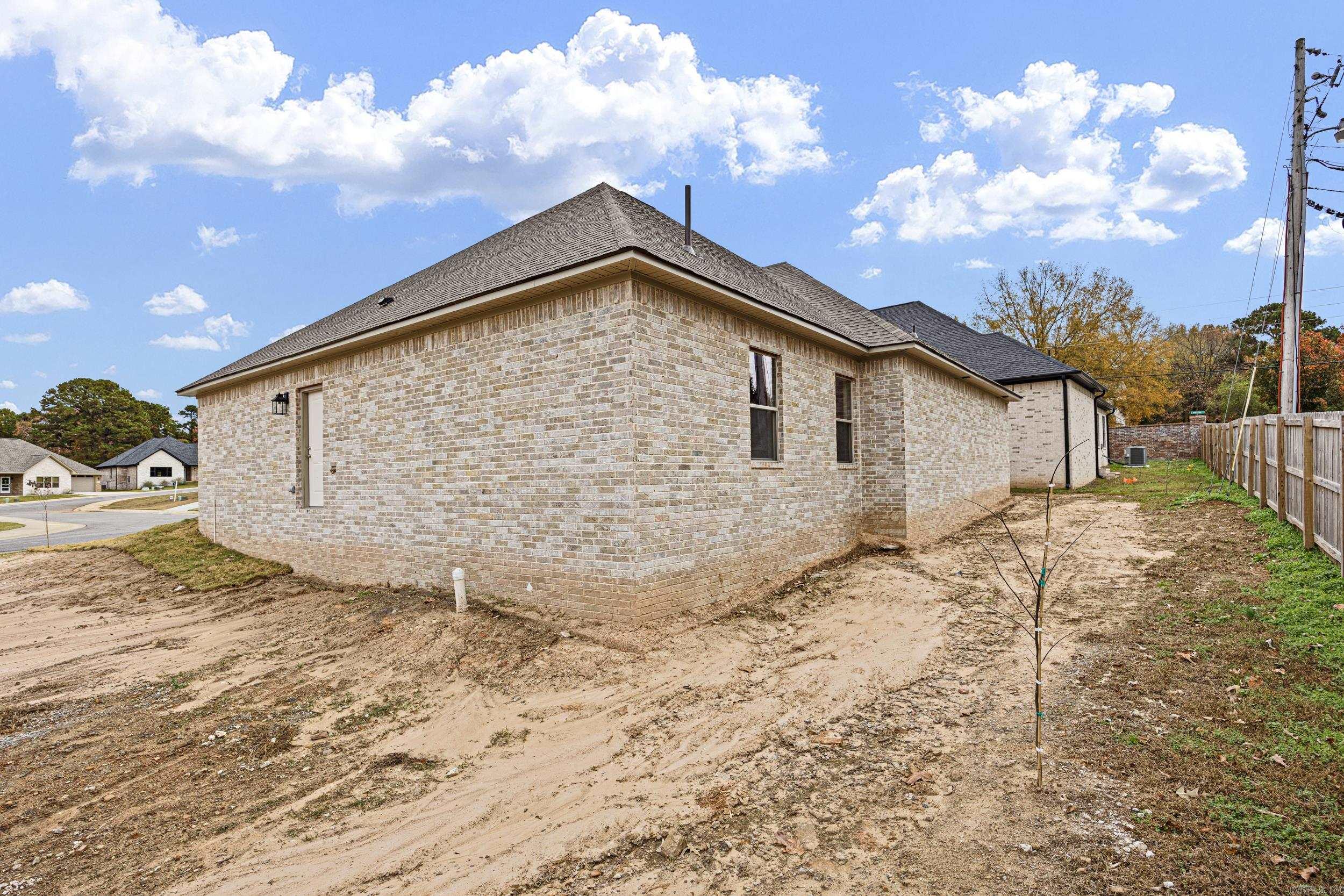 107 Harbor  Russellville, AR