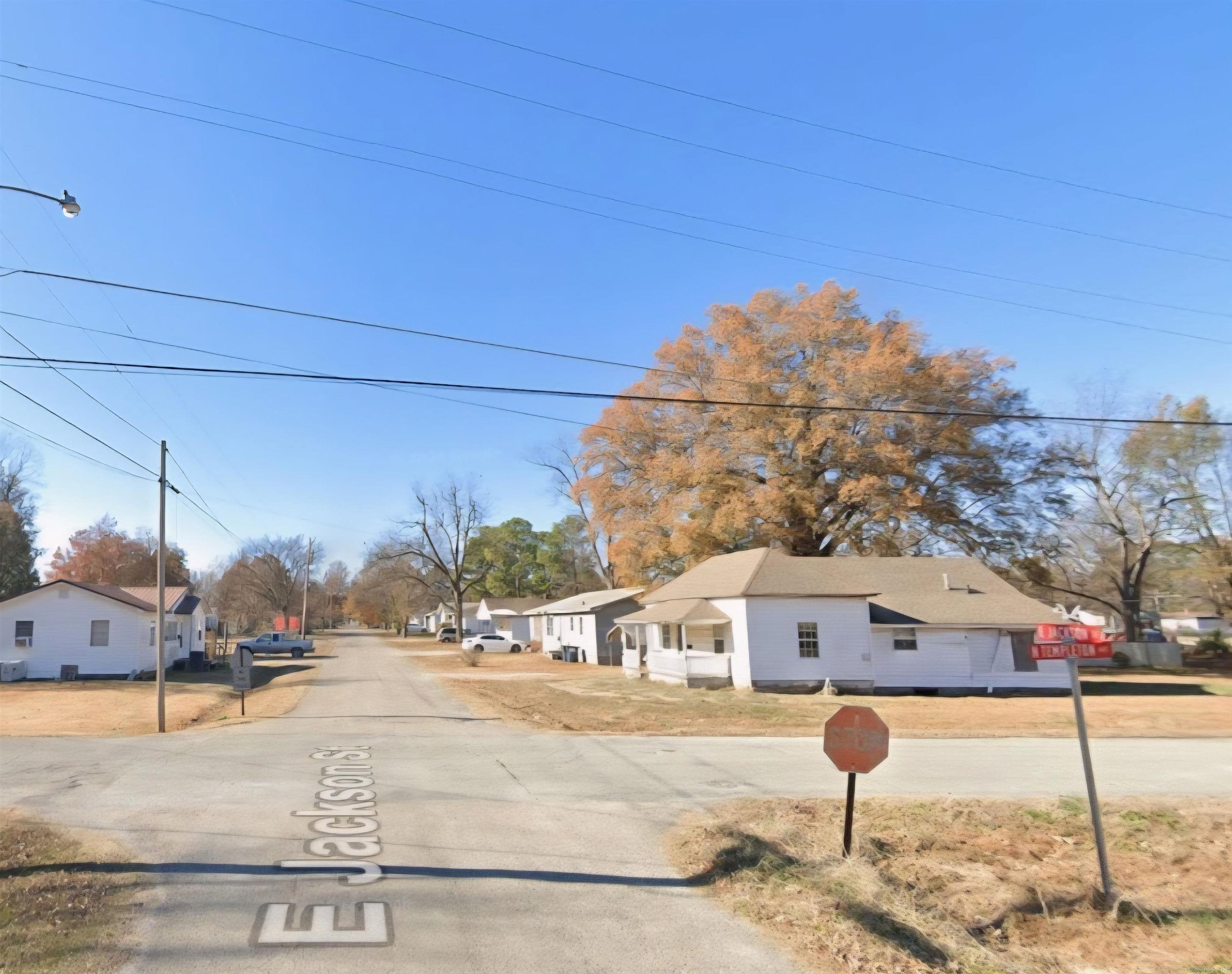 808 E Jackson  Piggott, AR