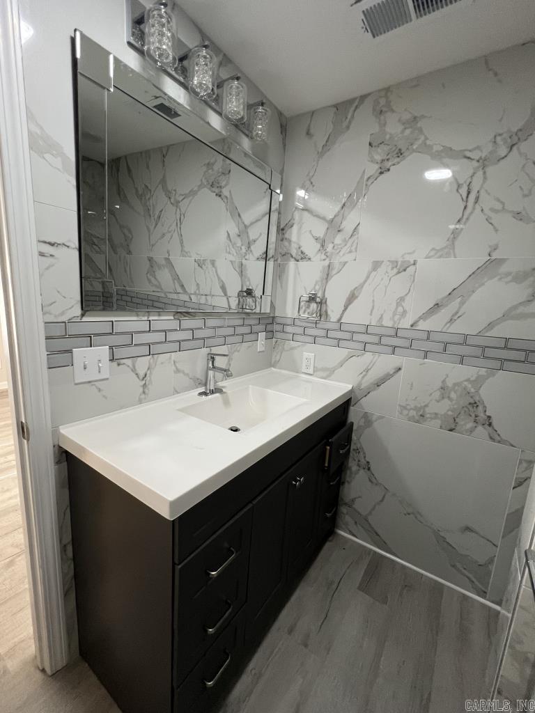 3 Grassy Lake  Mayflower, AR