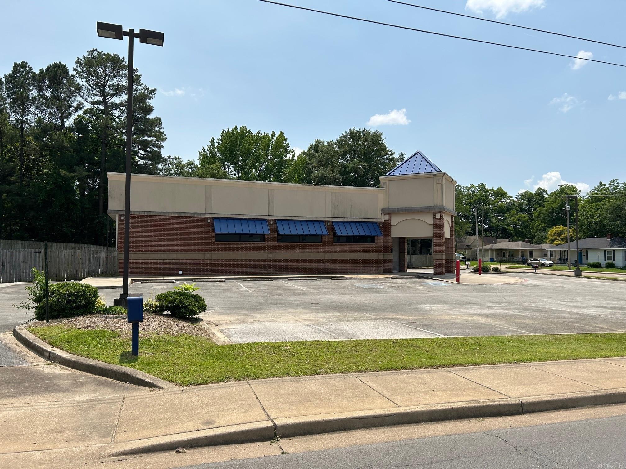 533 W Nettleton  Jonesboro, AR