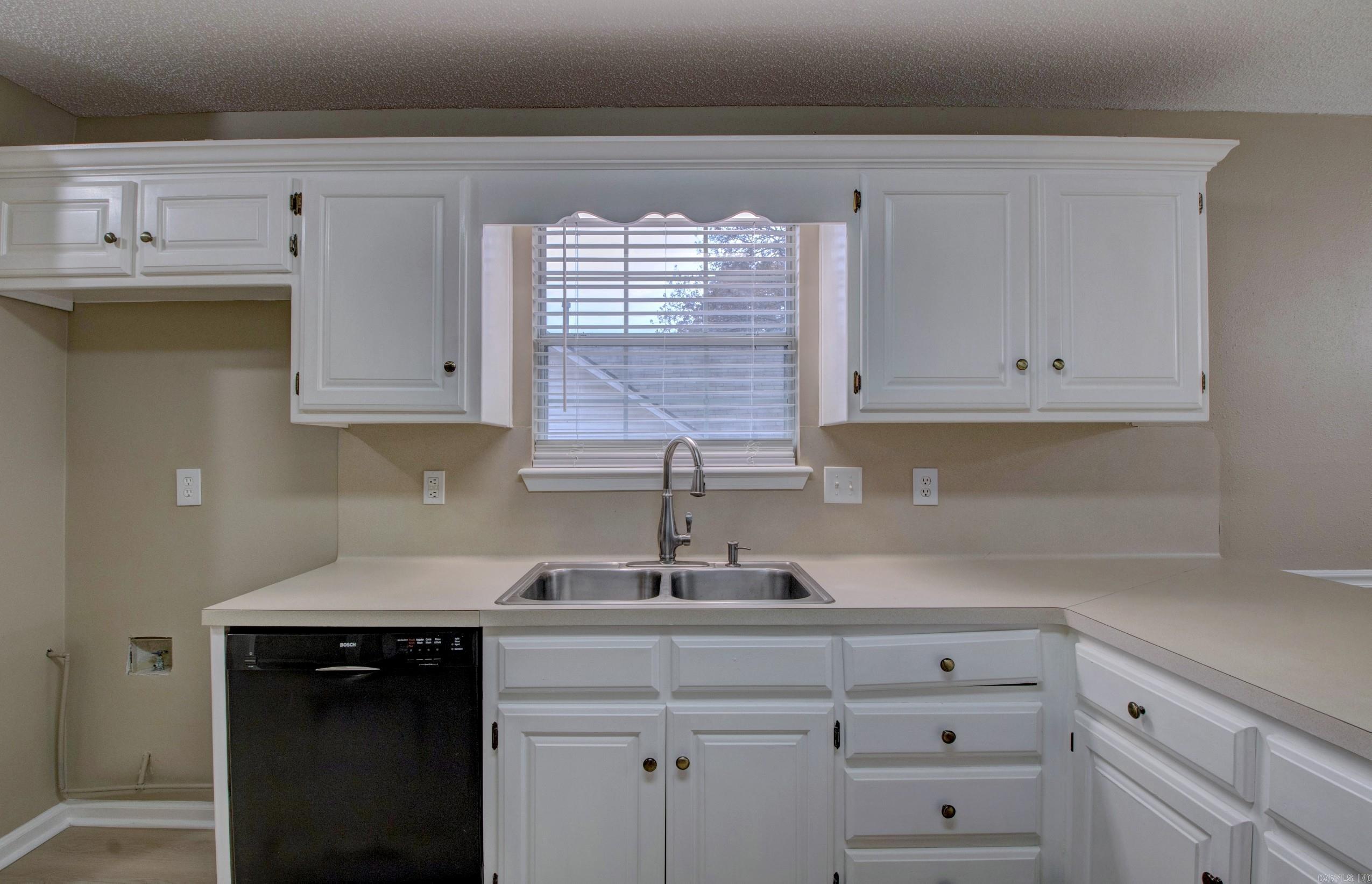 1075 Highland  Cabot, AR