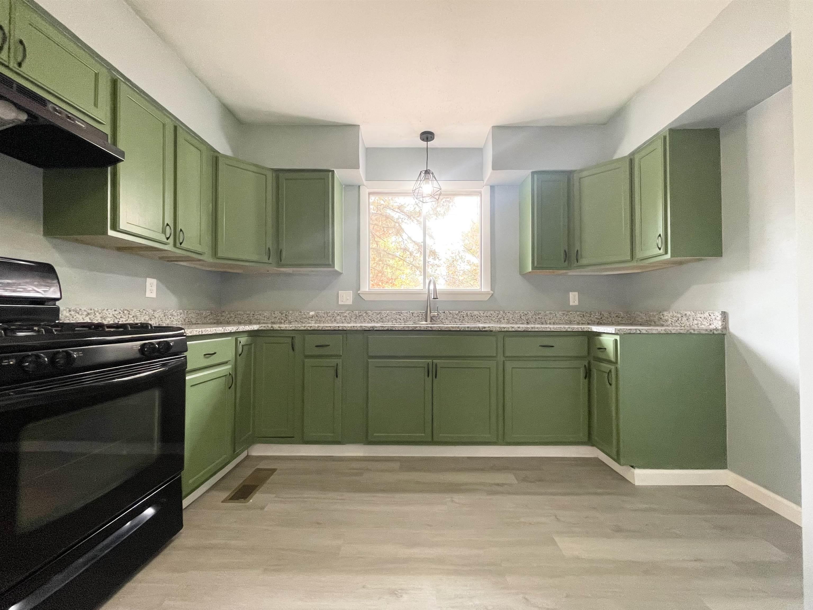 2000 Perry  Little Rock, AR