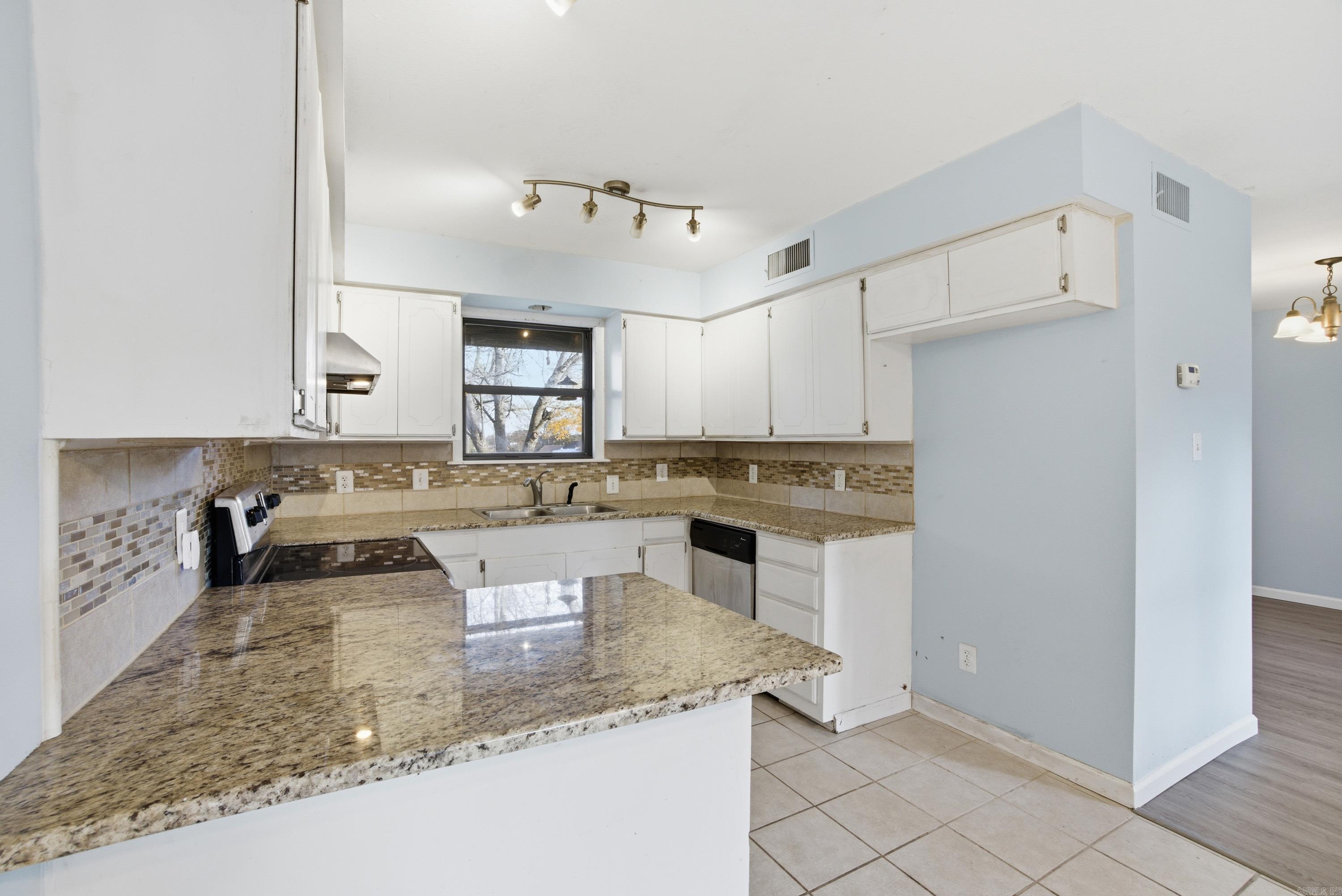 907 Mountain Valley Drive  Perryville, AR