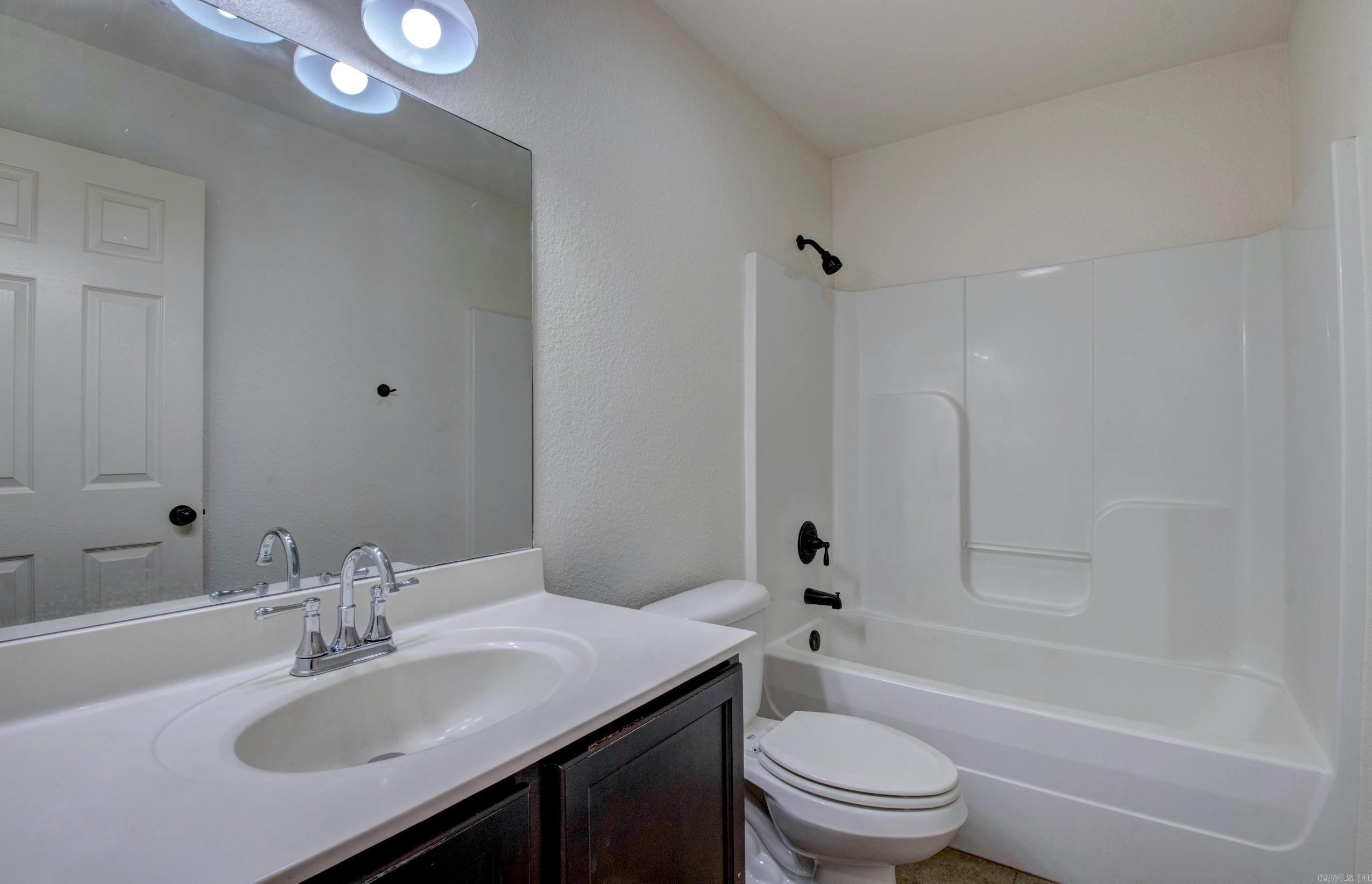 83 Earnhardt  Cabot, AR