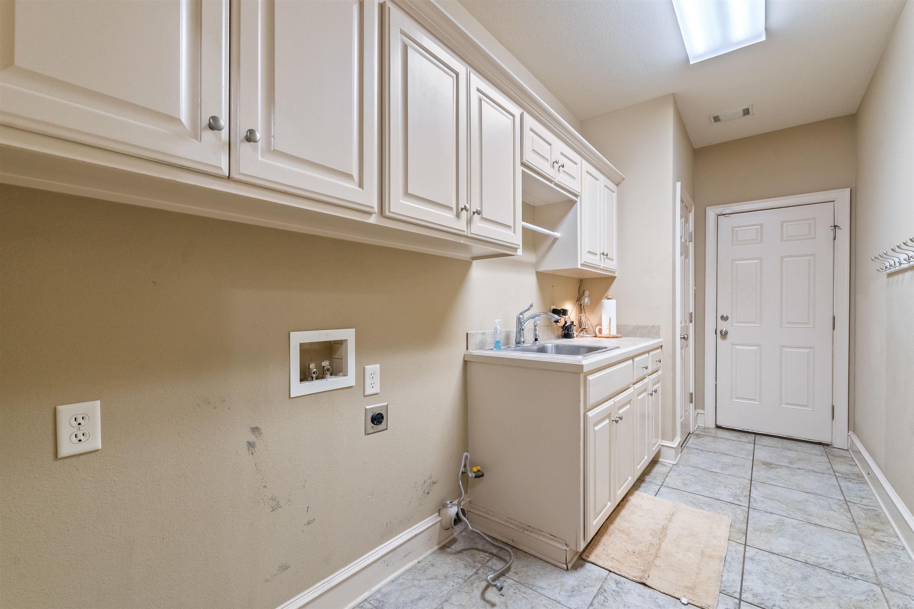 108 Bouriese Circle  Maumelle, AR