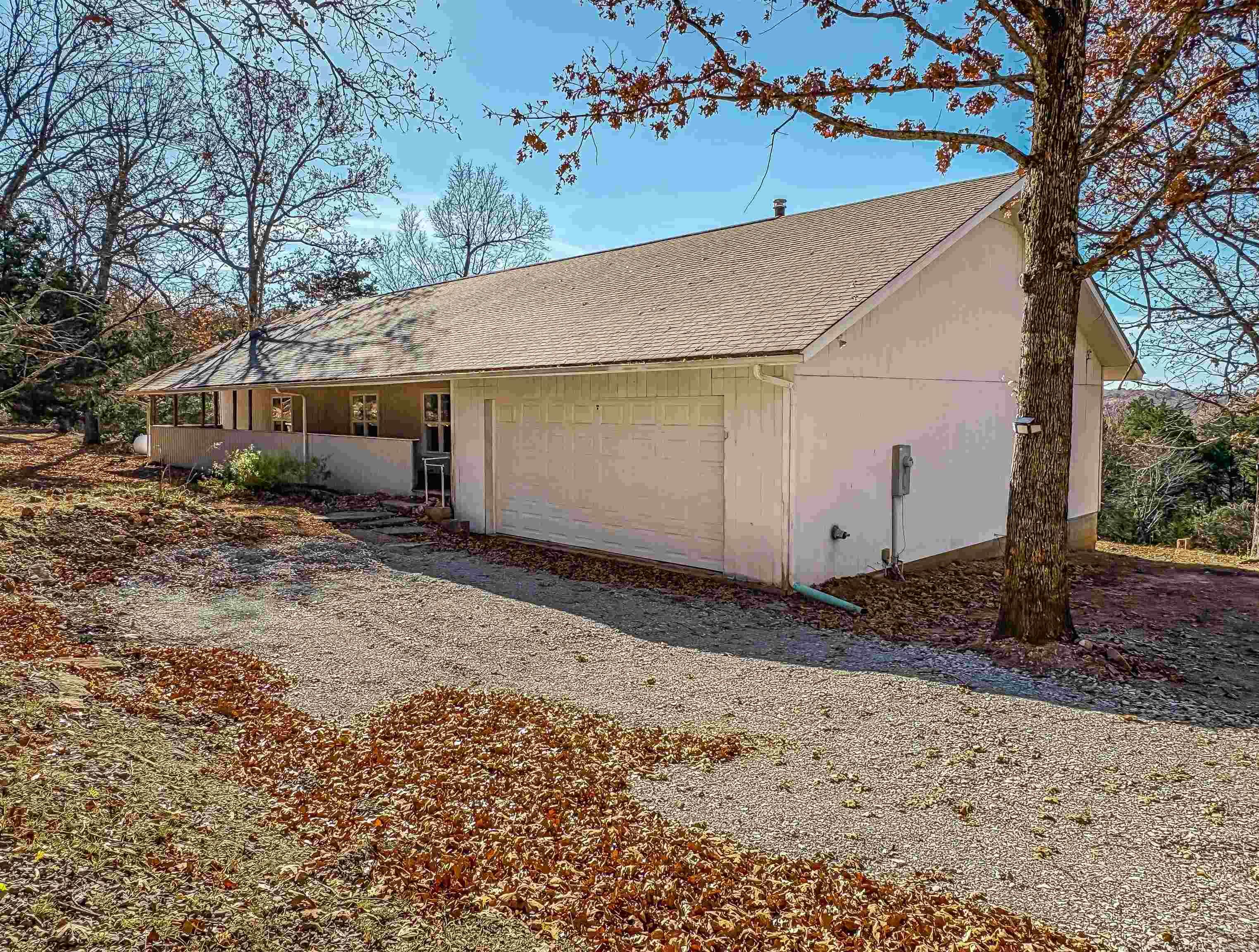941 MC 5025  Valley Springs, AR