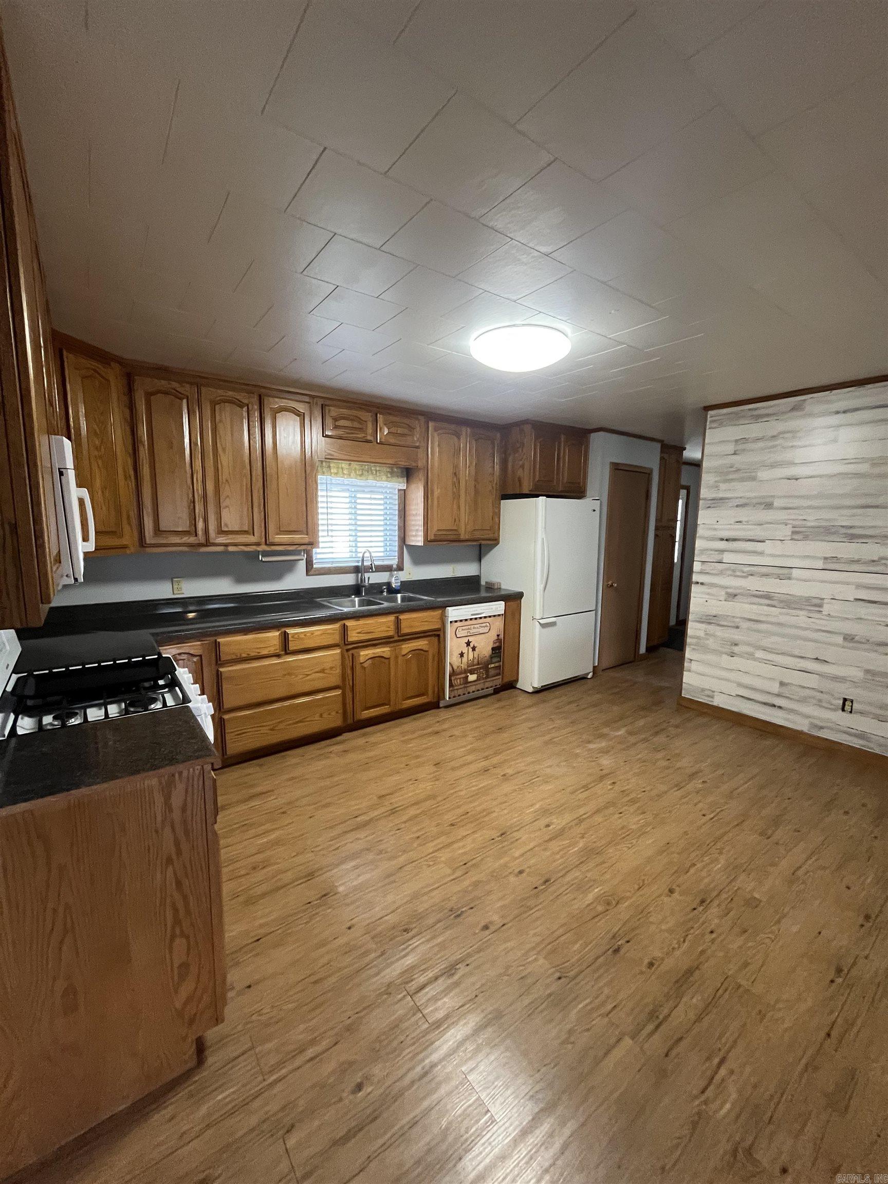 323 N Cedar  Salem, AR