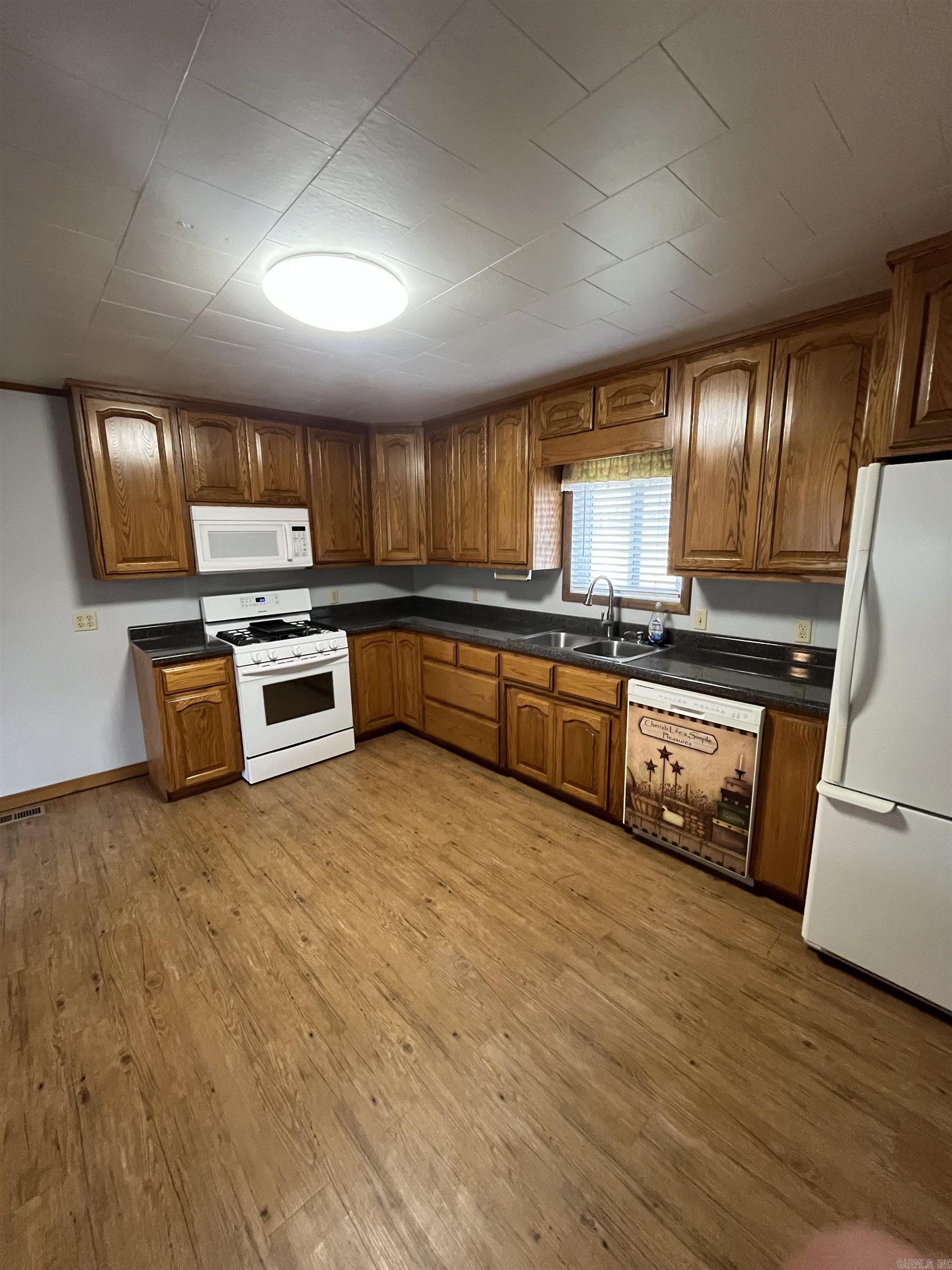 323 N Cedar  Salem, AR