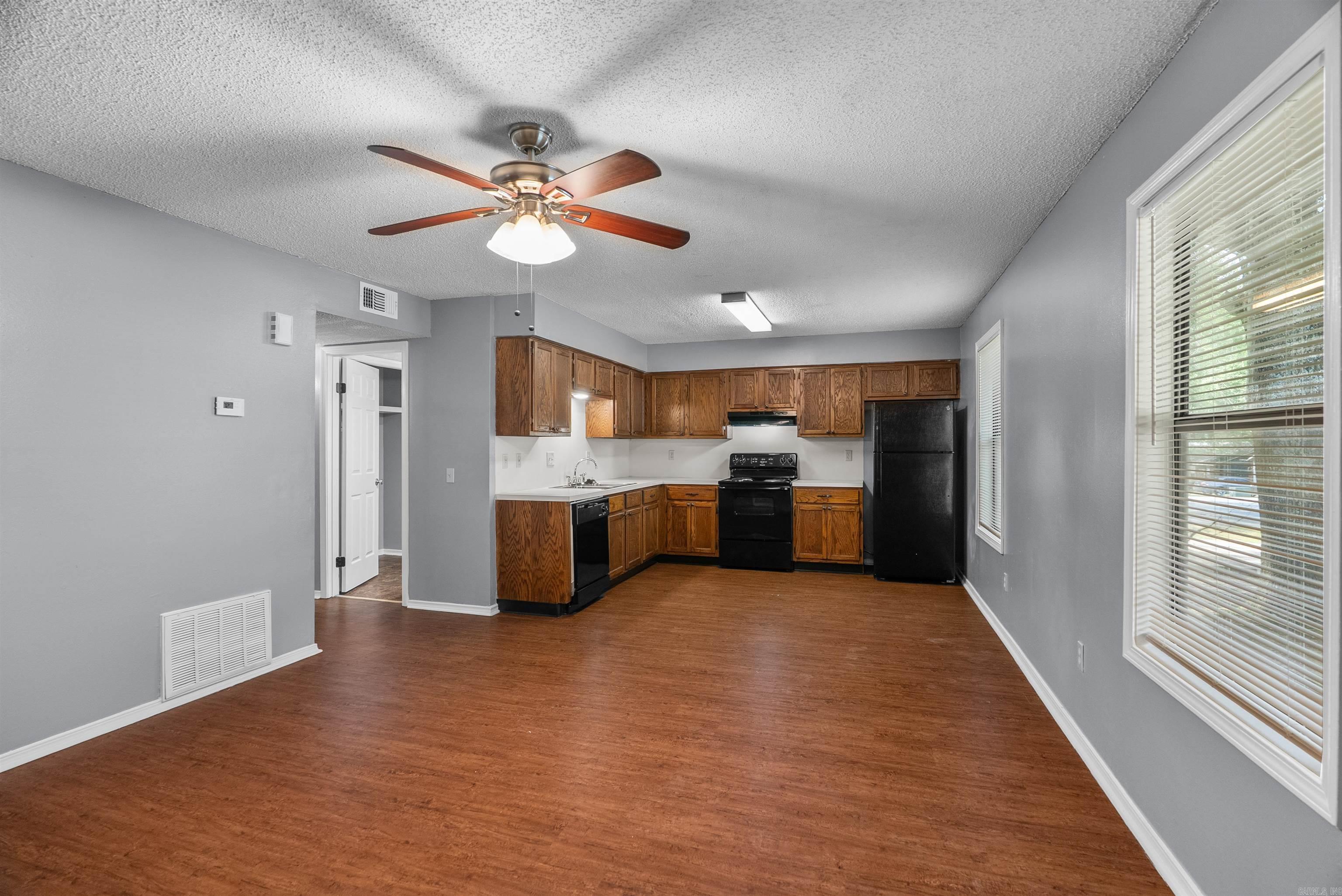 1309 Country Oaks  Benton, AR