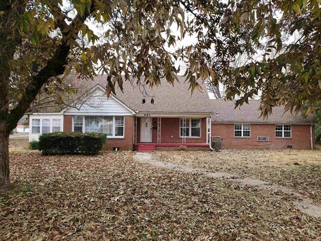 681 S Garfield  Piggott, AR