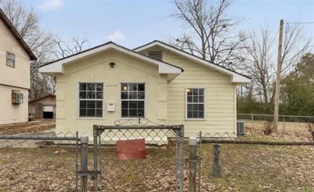 1406  vine street  North Little Rock, AR