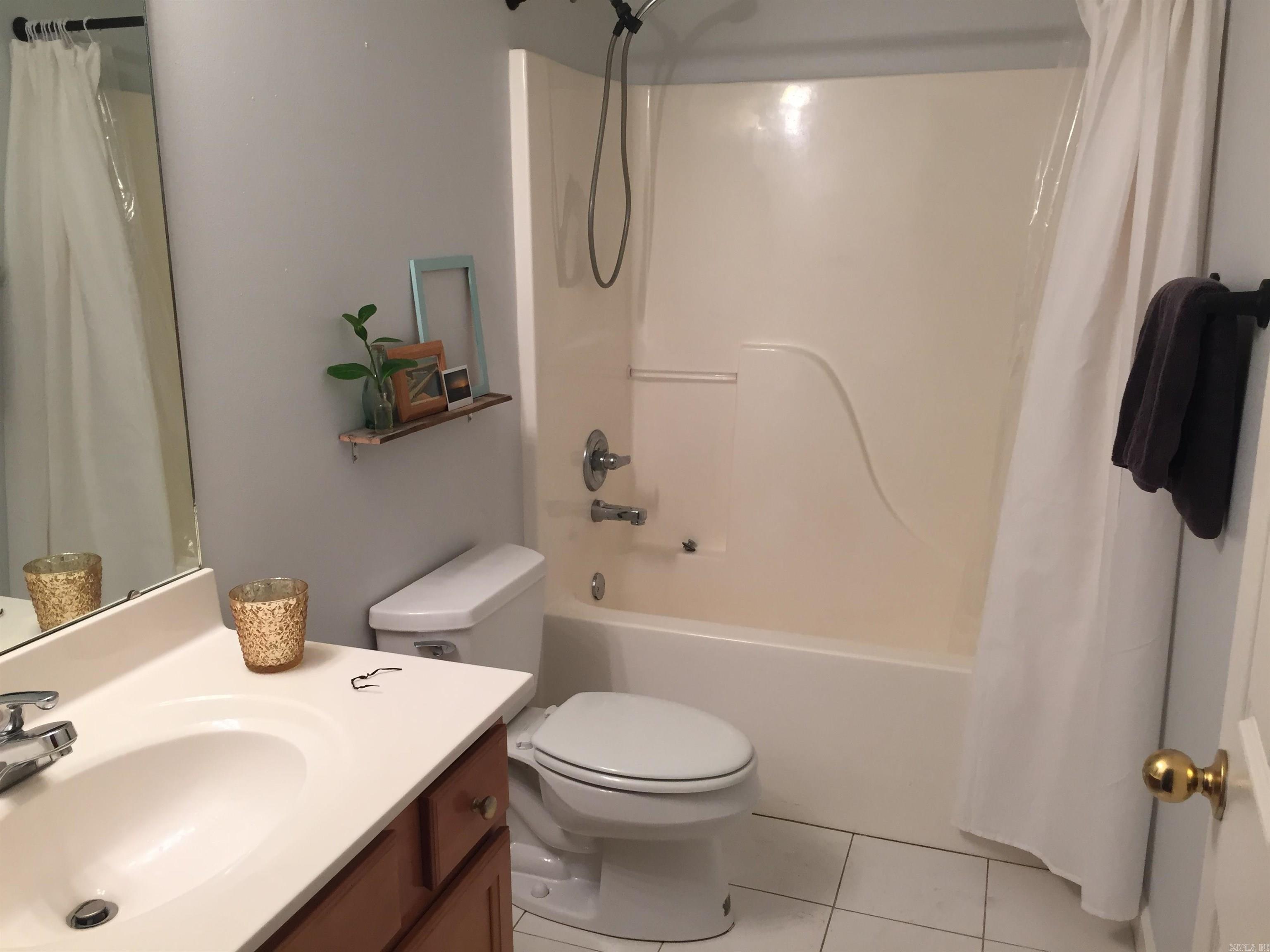 405- 407 Colonial Drive  Heber Springs, AR