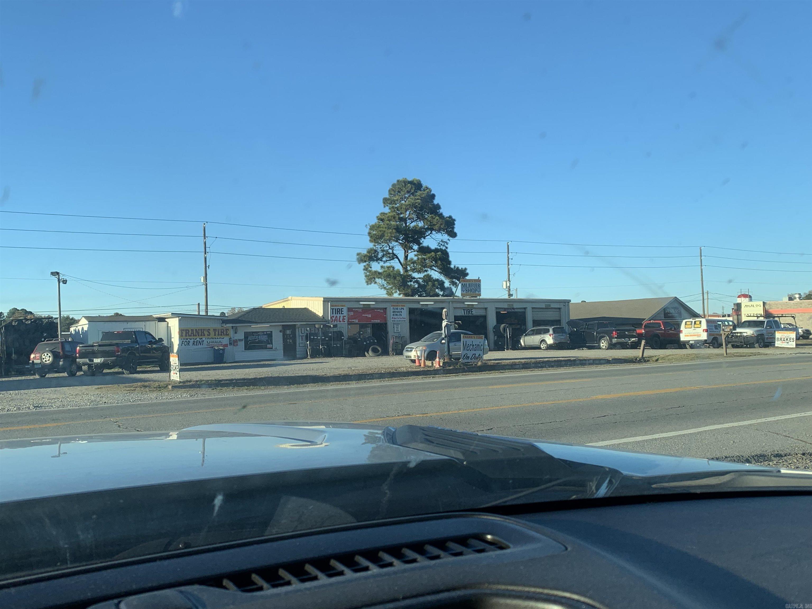 1904 W Dewitt Henry  Beebe, AR