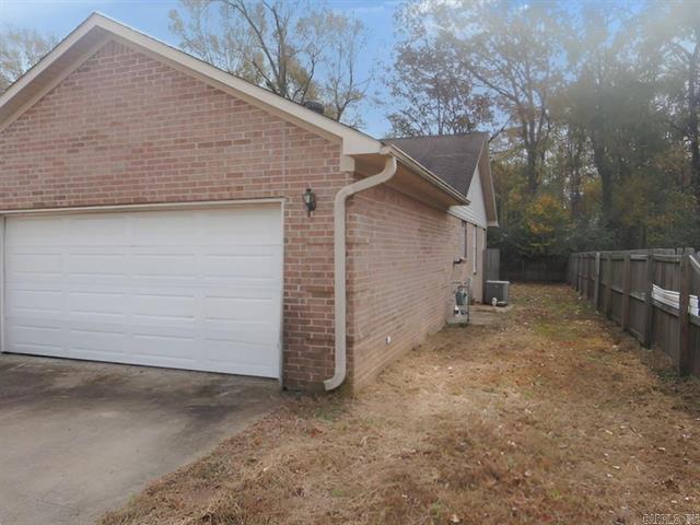 25  Shamsie  Ward, AR