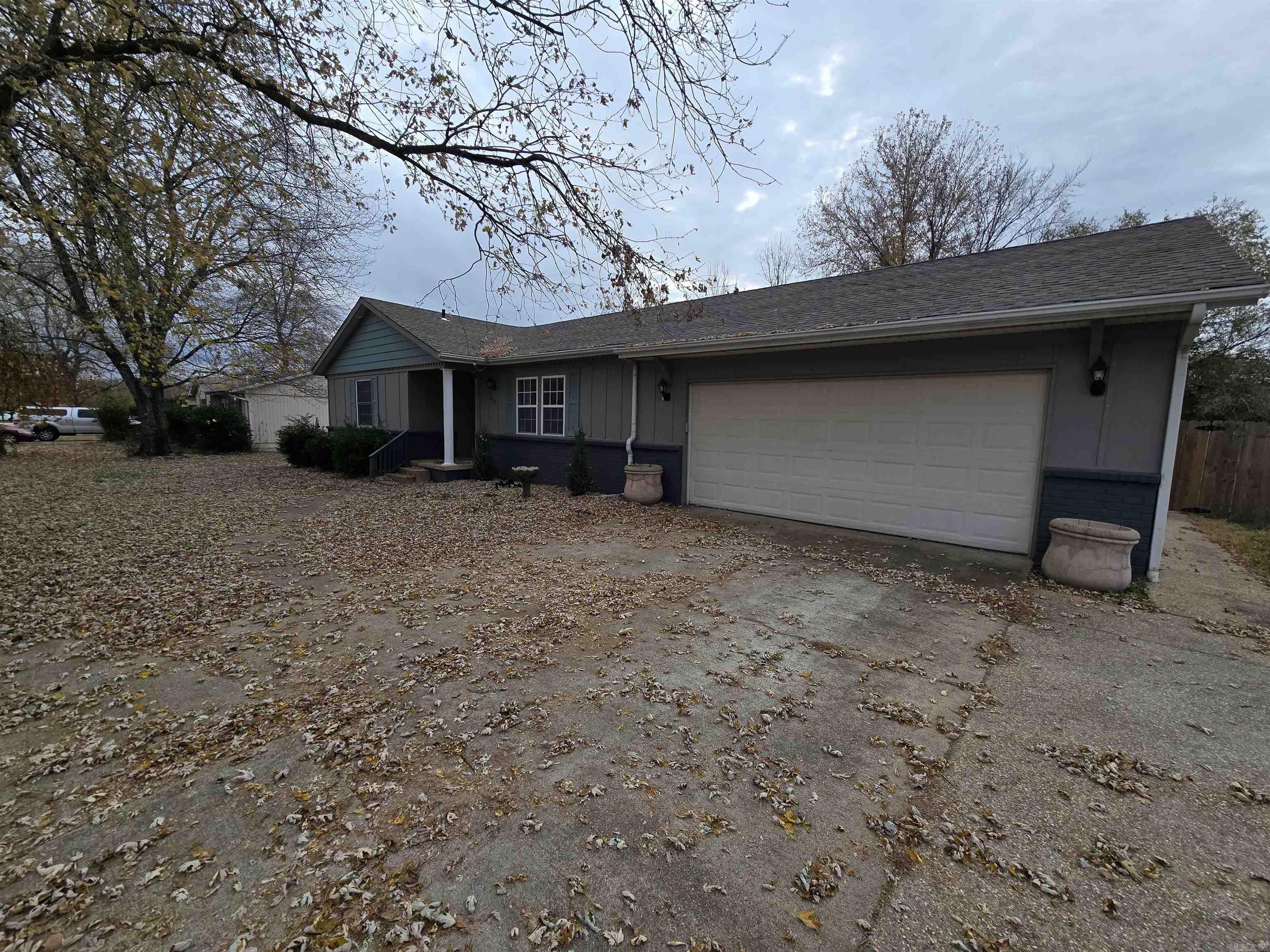 409 Bomber BLVD  Mountain Home, AR
