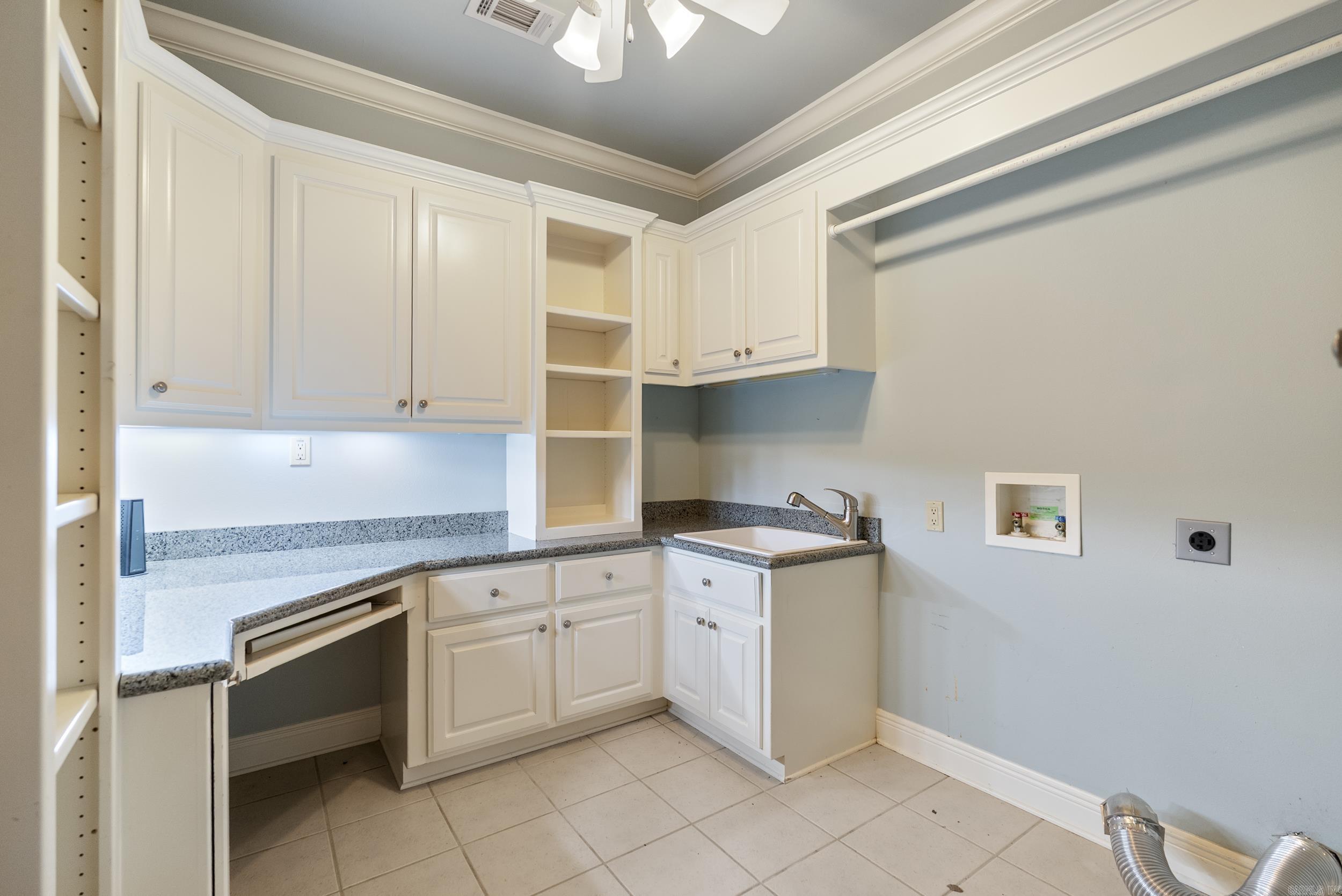 261 Peninsula  Hot Springs, AR