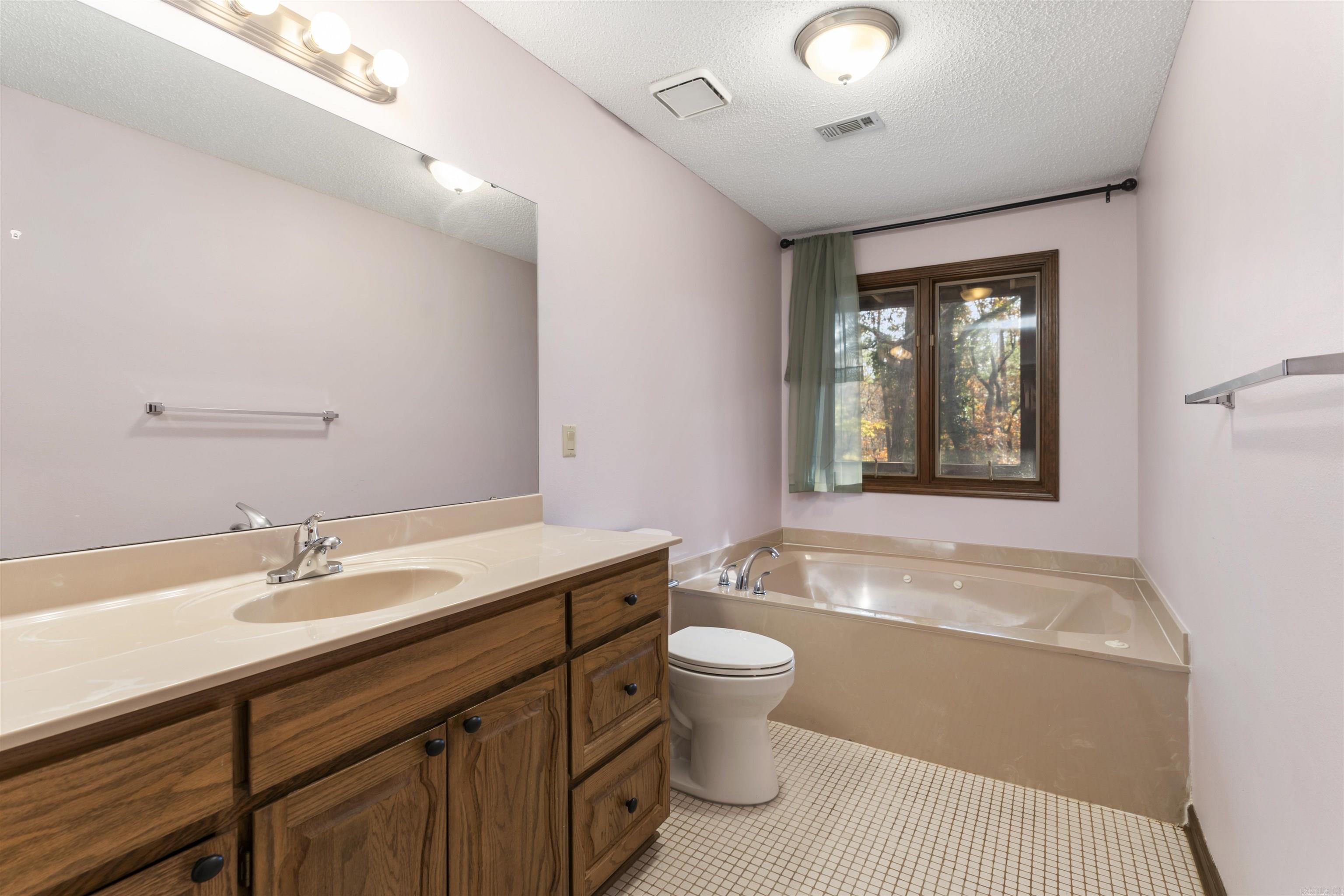 20 Gerona  Hot Springs Village, AR