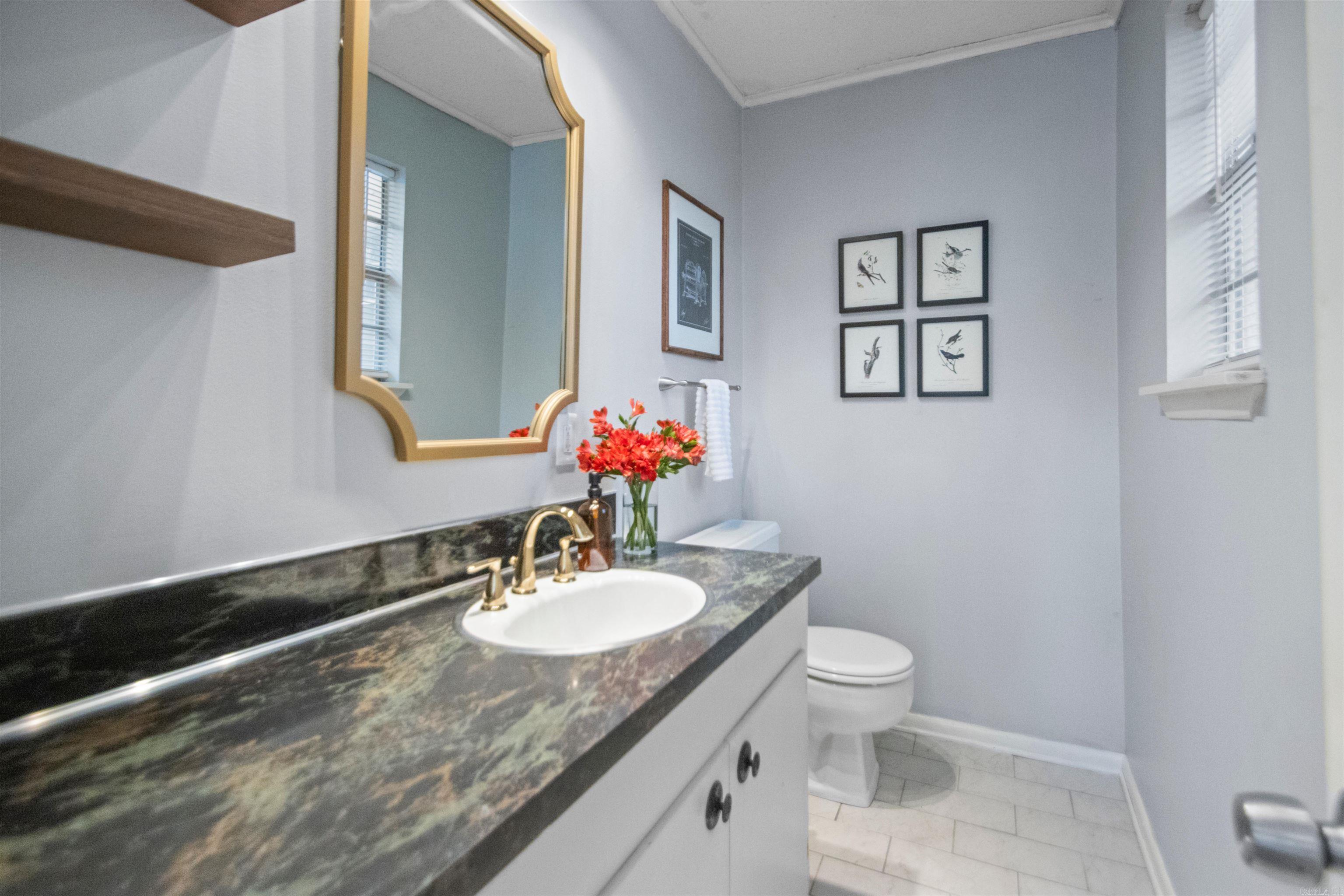 7203 L  Little Rock, AR