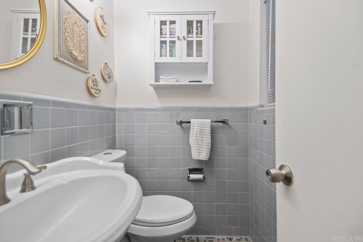 7203 L  Little Rock, AR