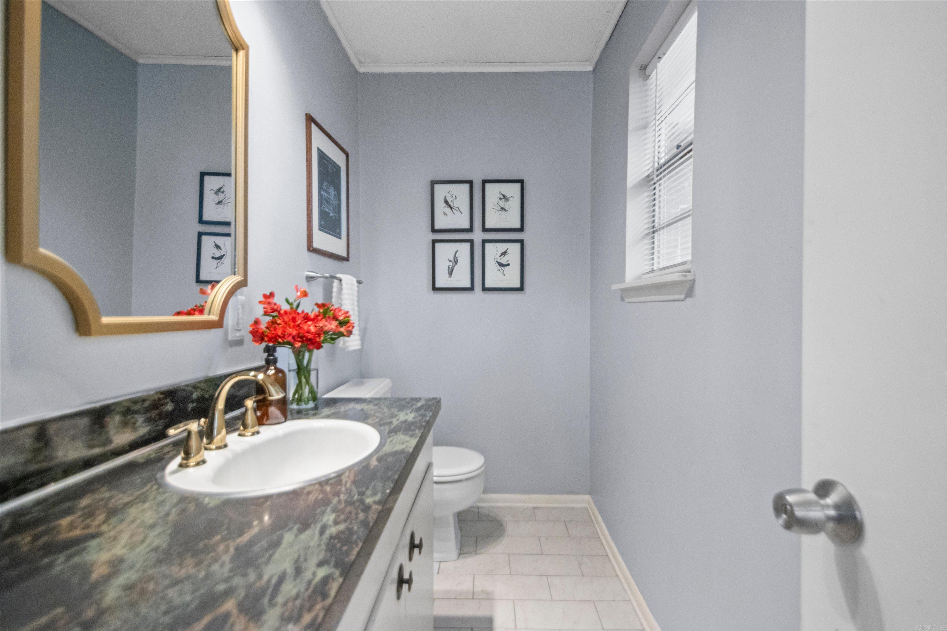 7203 L  Little Rock, AR