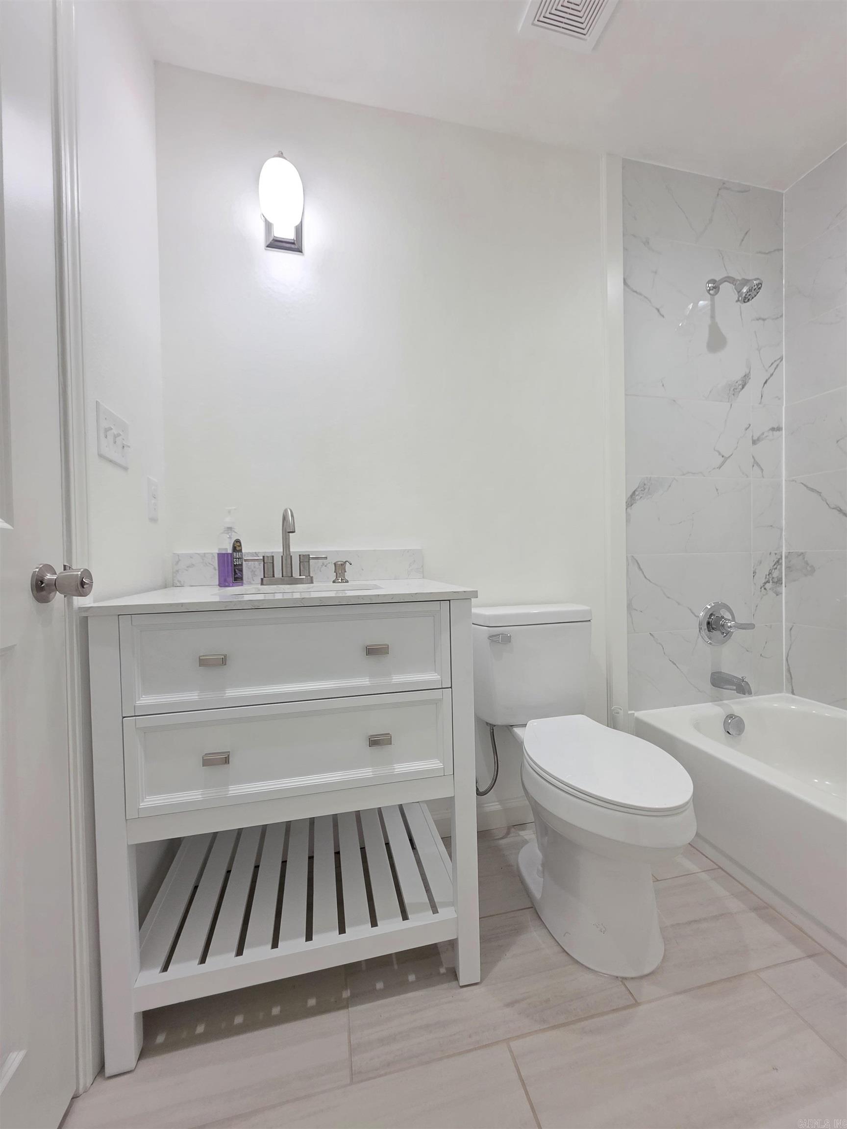 200 Panda St  Hot Springs, AR