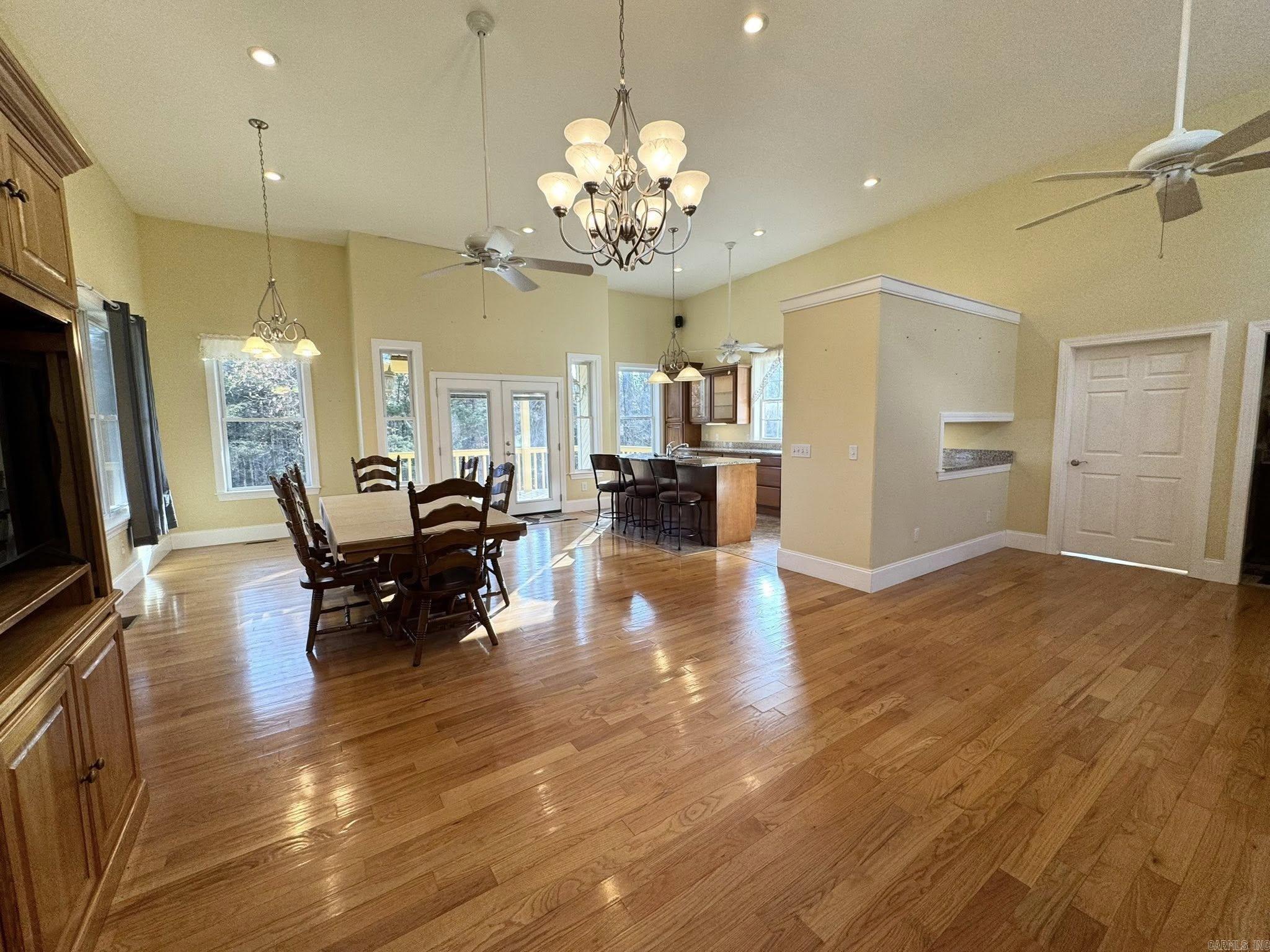 318 S Riggsville  Mountain View, AR