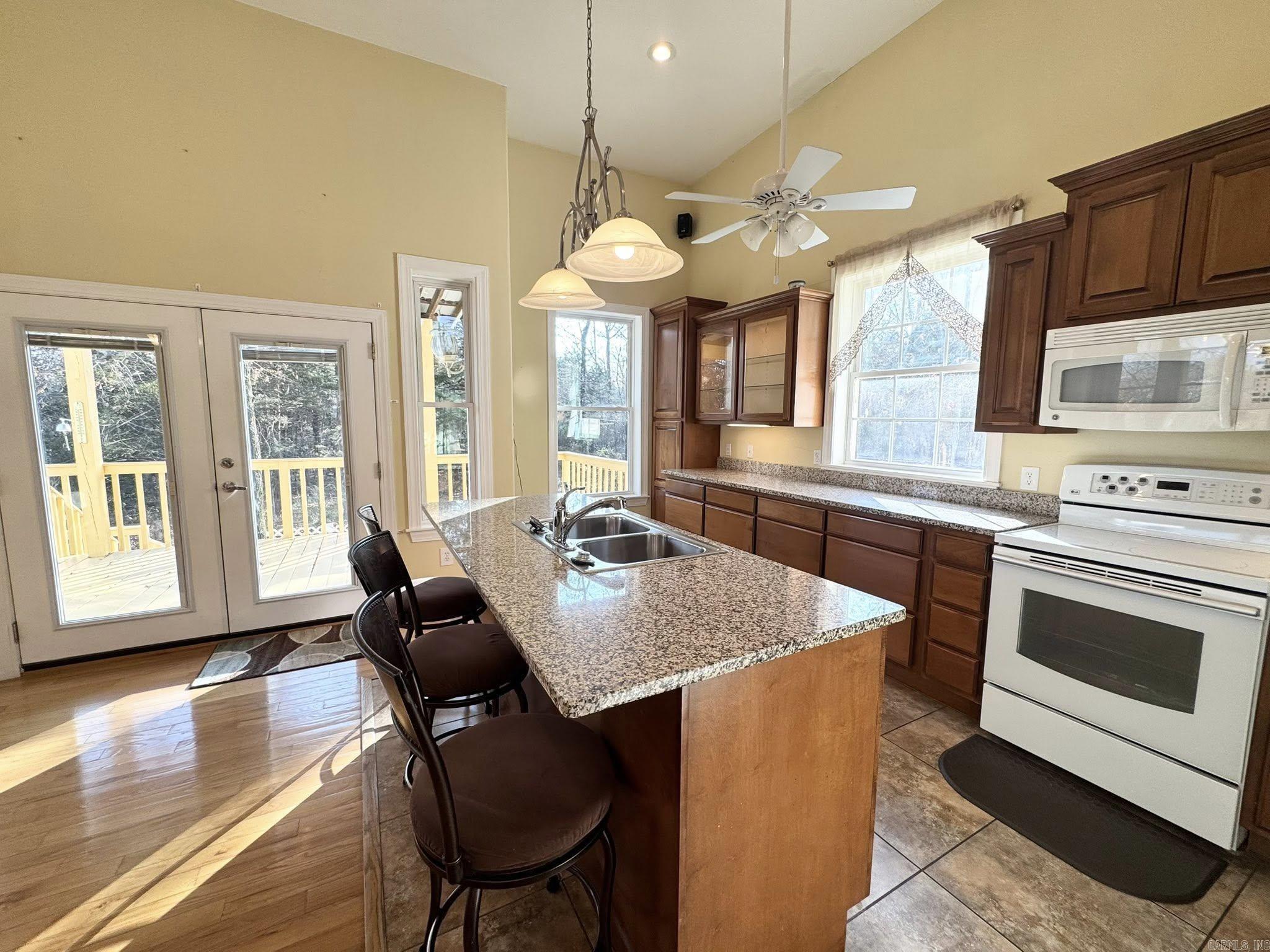 318 S Riggsville  Mountain View, AR