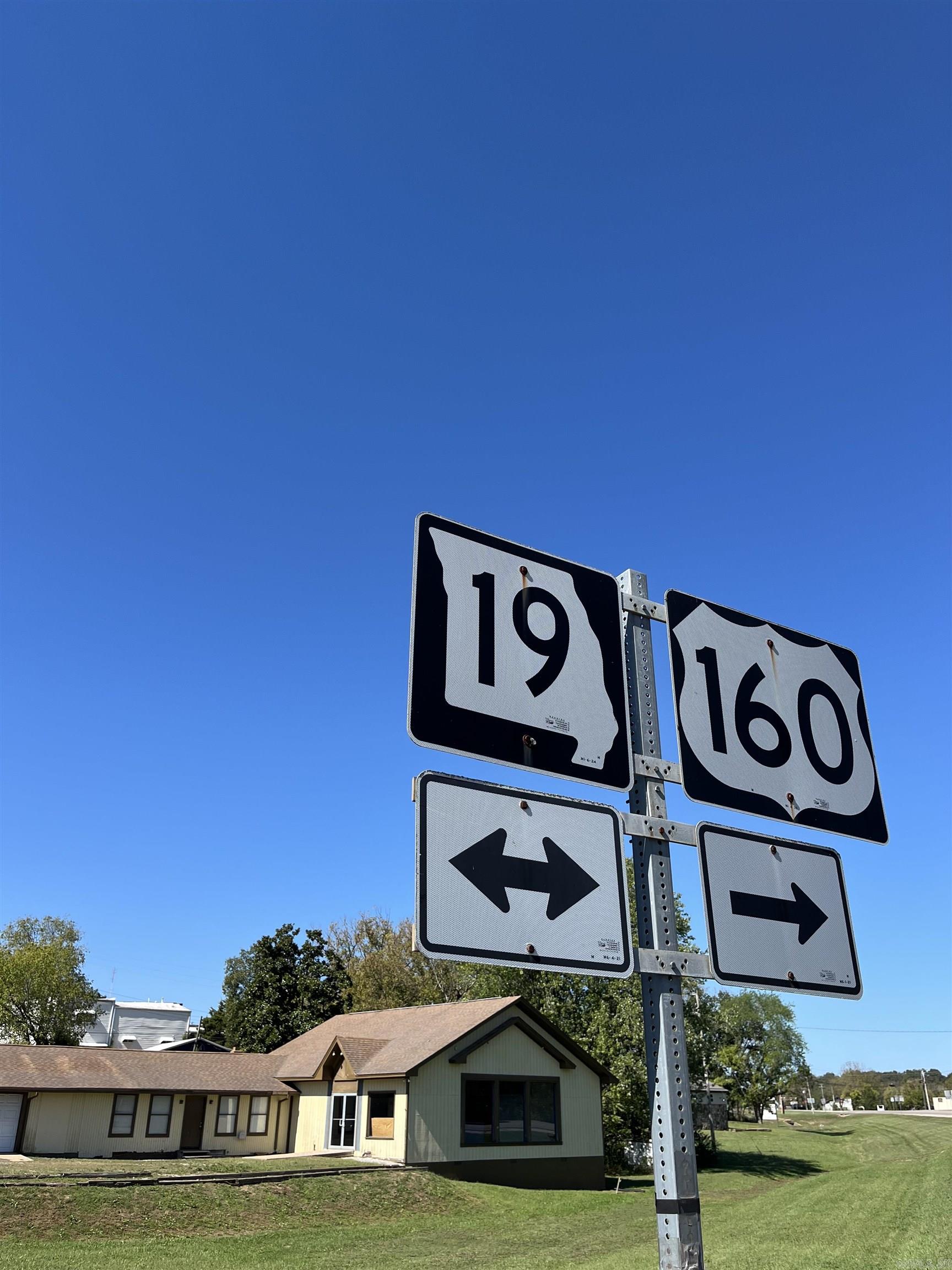 105 Couch  Alton, MO