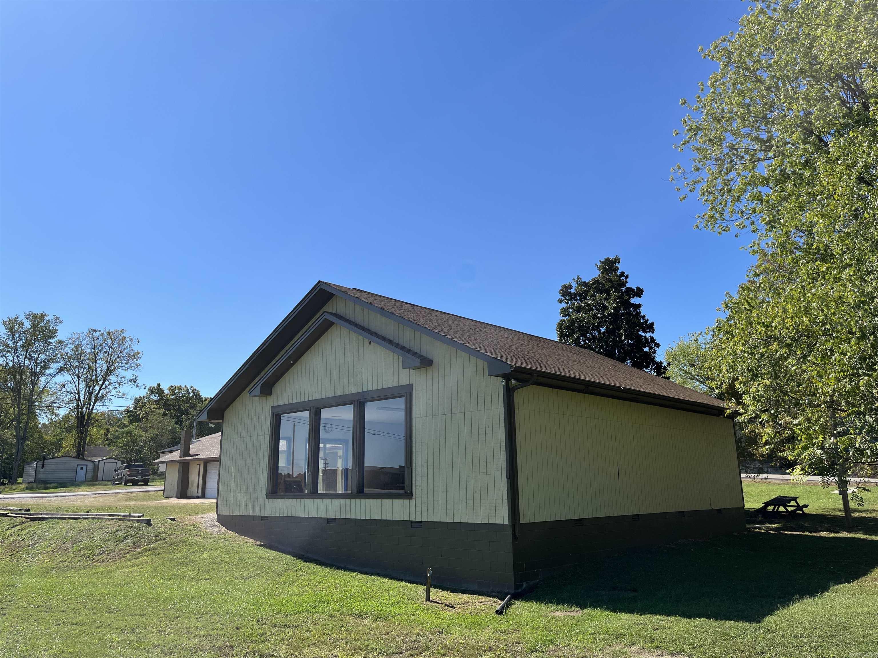 105 Couch  Alton, MO