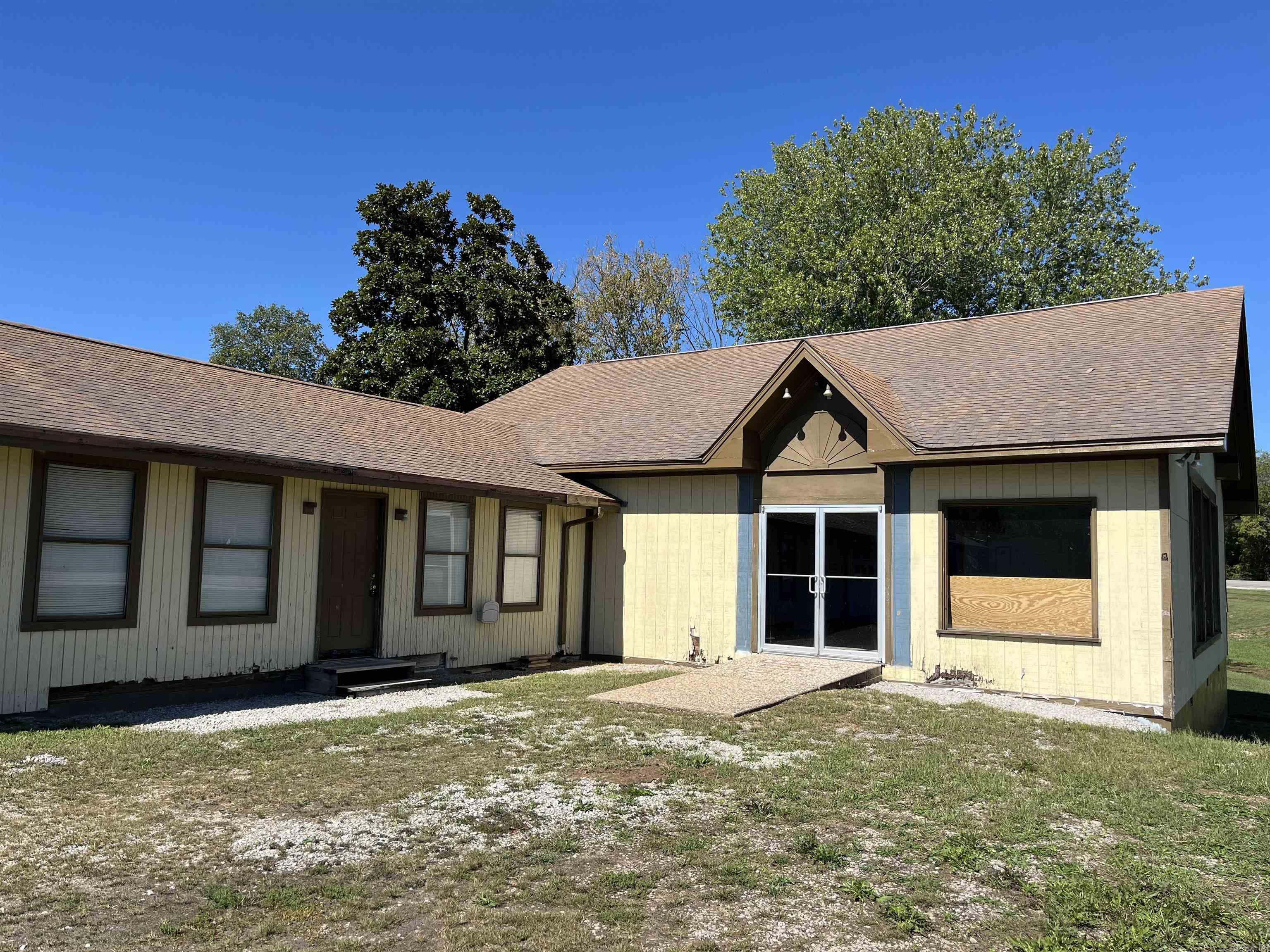 105 Couch  Alton, MO