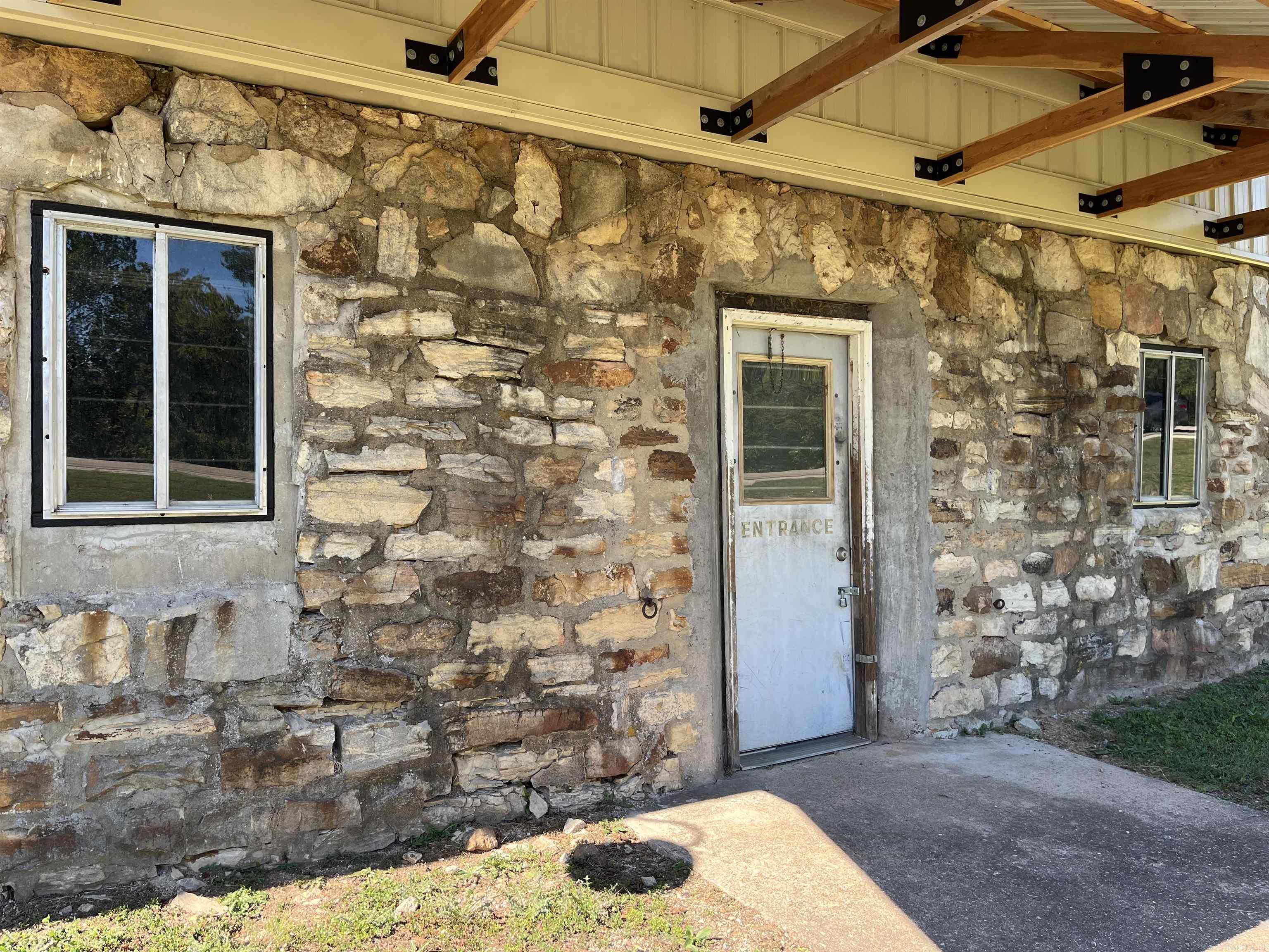 105 Couch  Alton, MO