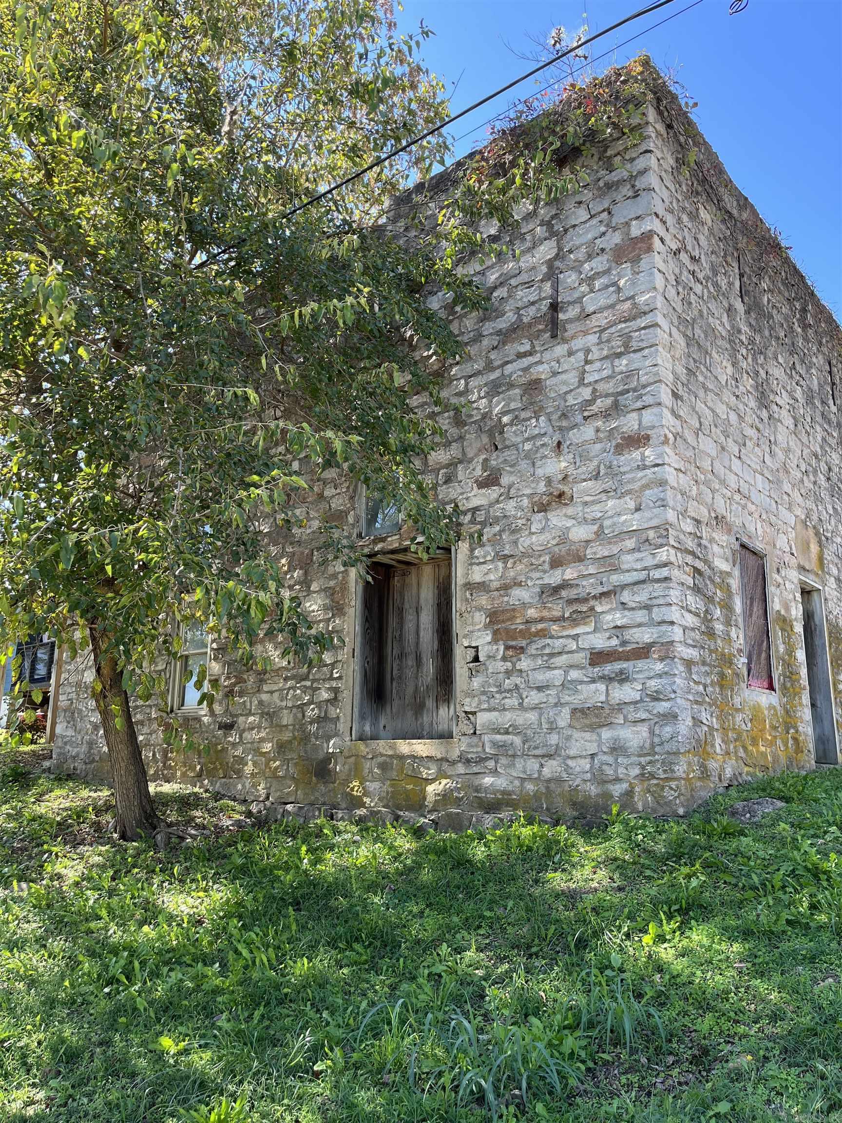 105 Couch  Alton, MO