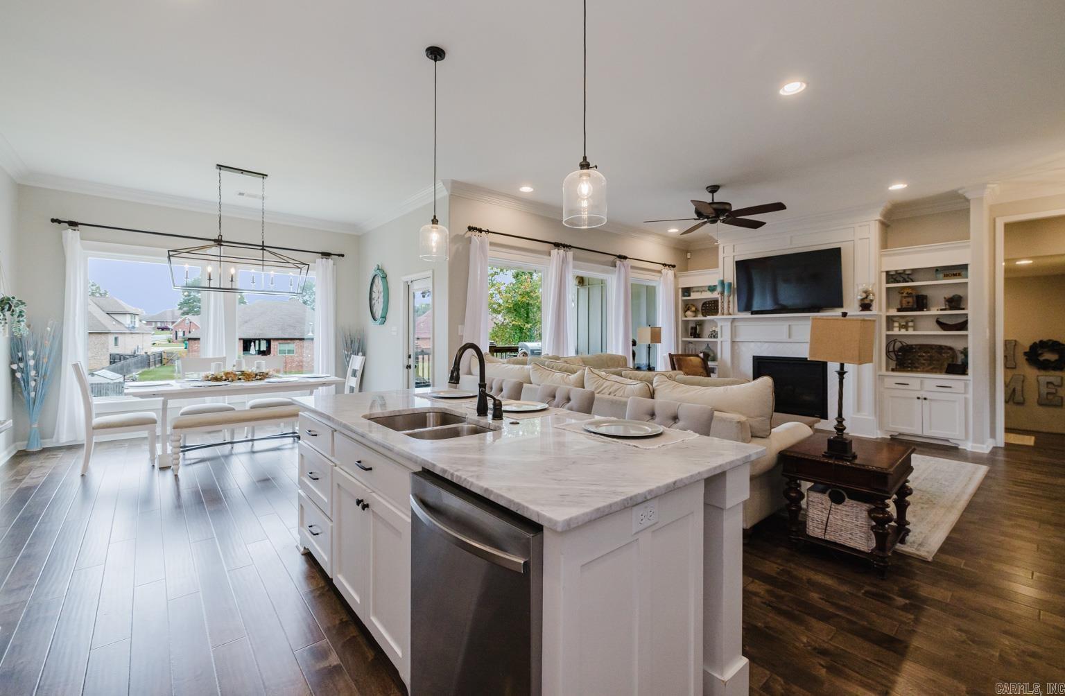 1002 Hunter Lee Dr  Bryant, AR