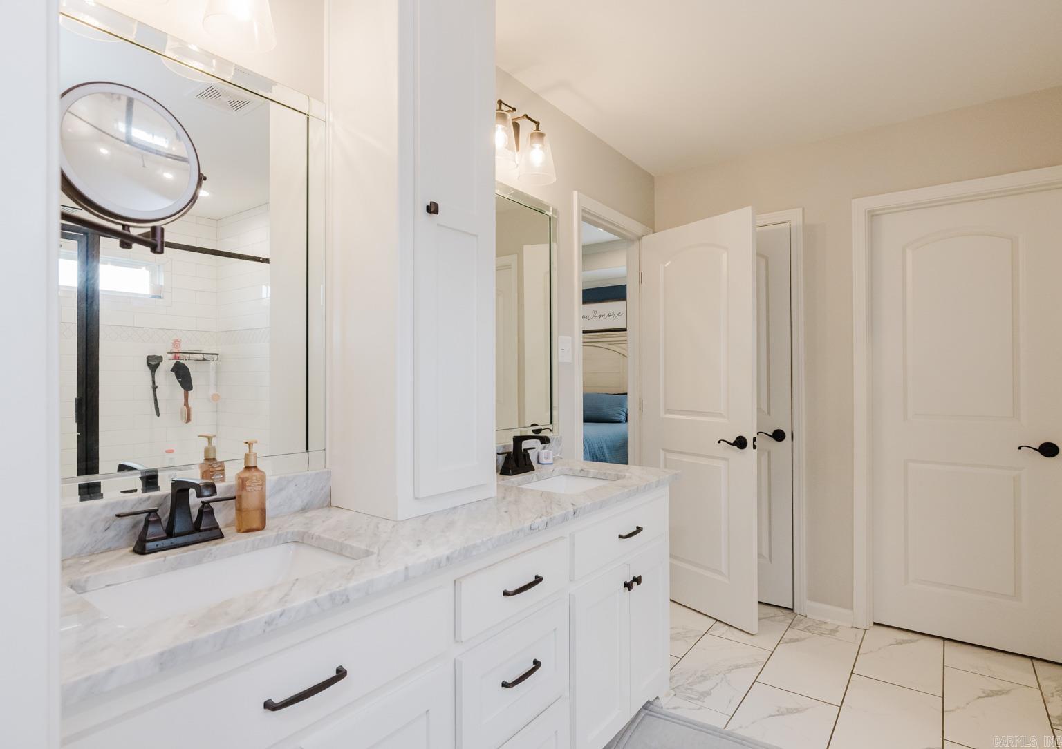 1002 Hunter Lee Dr  Bryant, AR