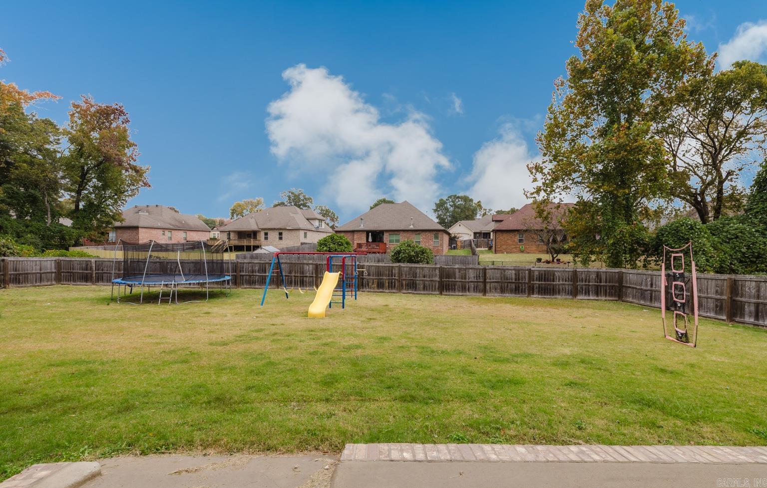 1002 Hunter Lee Dr  Bryant, AR